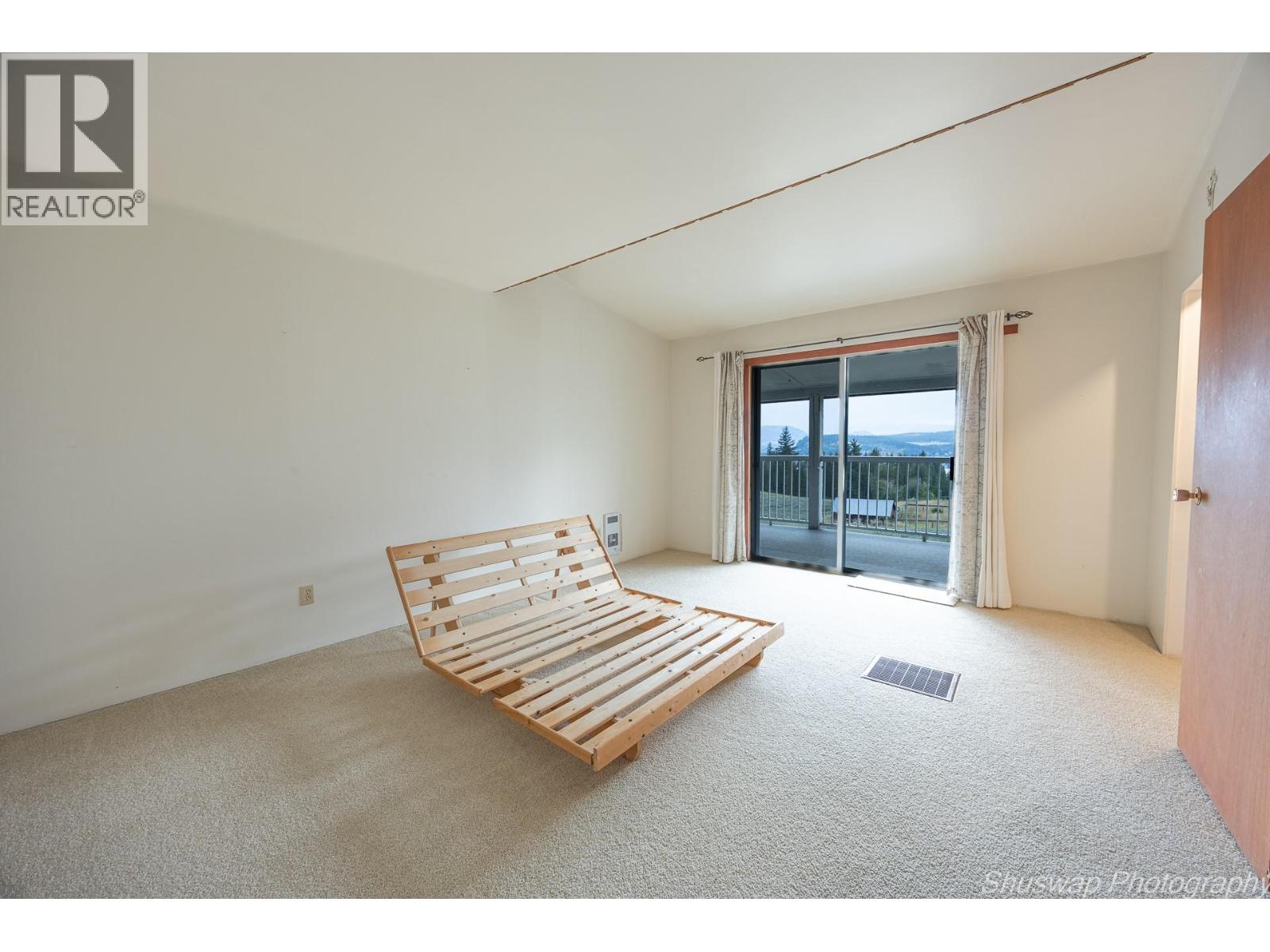 6350 Lakeshore Drive Ne, Salmon Arm, British Columbia  V1E 4N1 - Photo 29 - 10396361