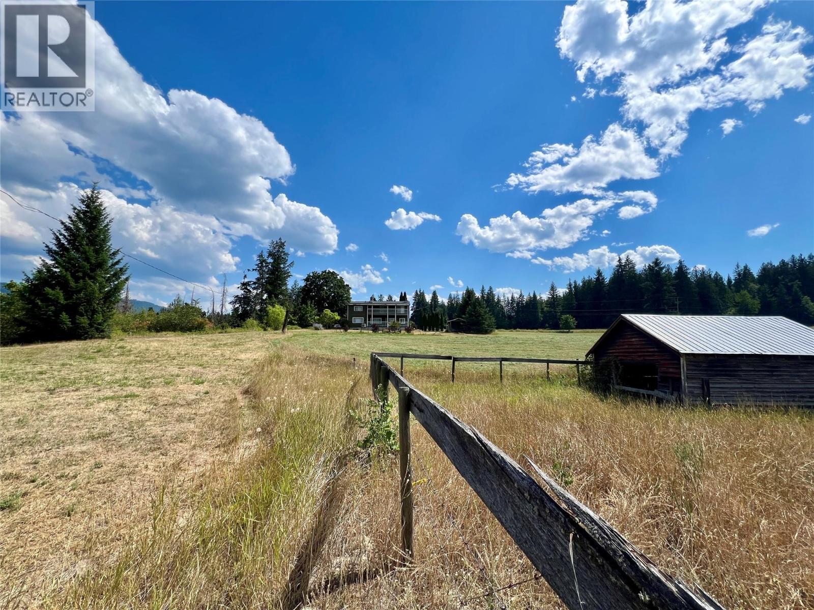 6350 Lakeshore Drive Ne, Salmon Arm, British Columbia  V1E 4N1 - Photo 51 - 10396361