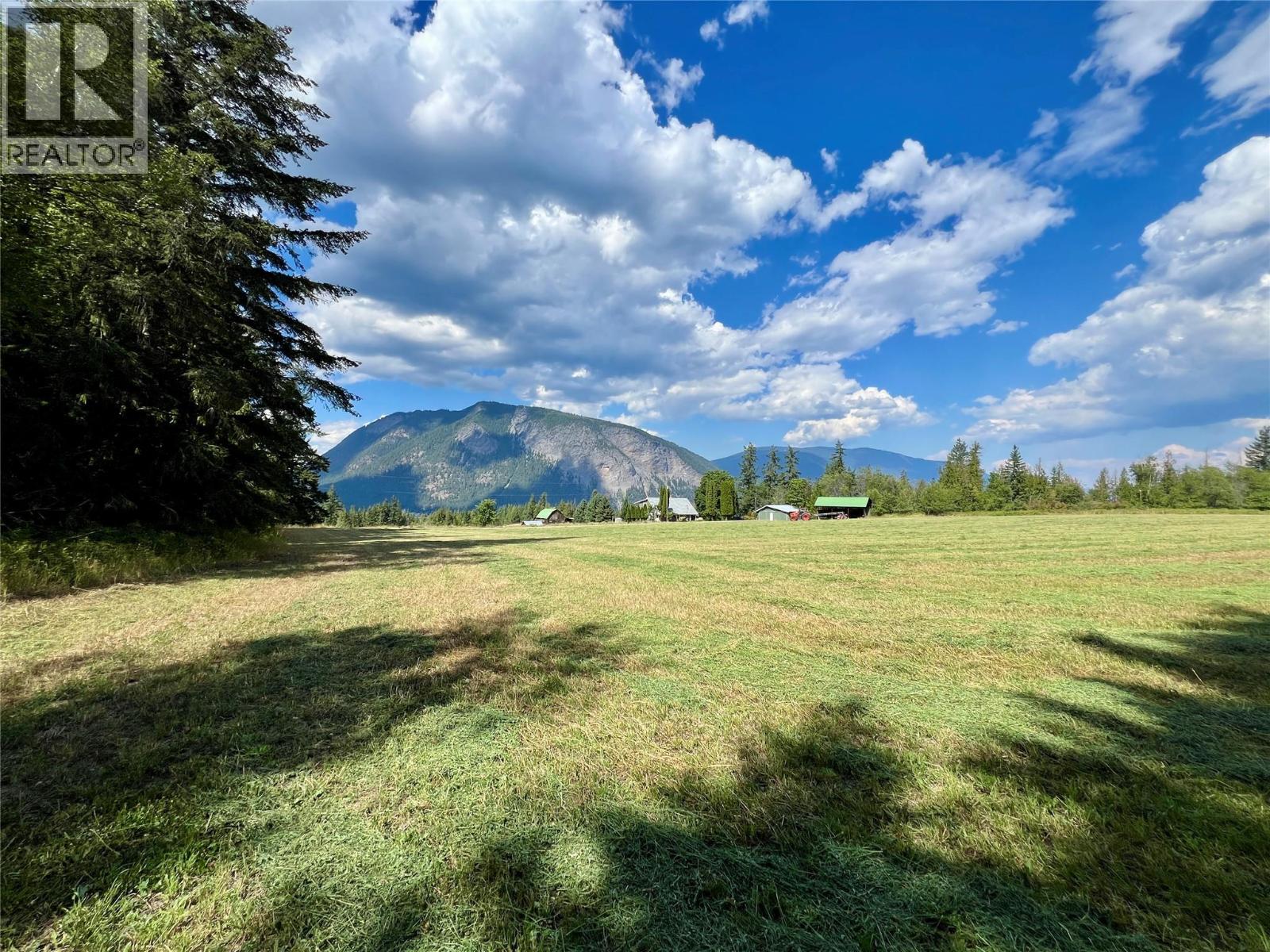6350 Lakeshore Drive Ne, Salmon Arm, British Columbia  V1E 4N1 - Photo 64 - 10396361