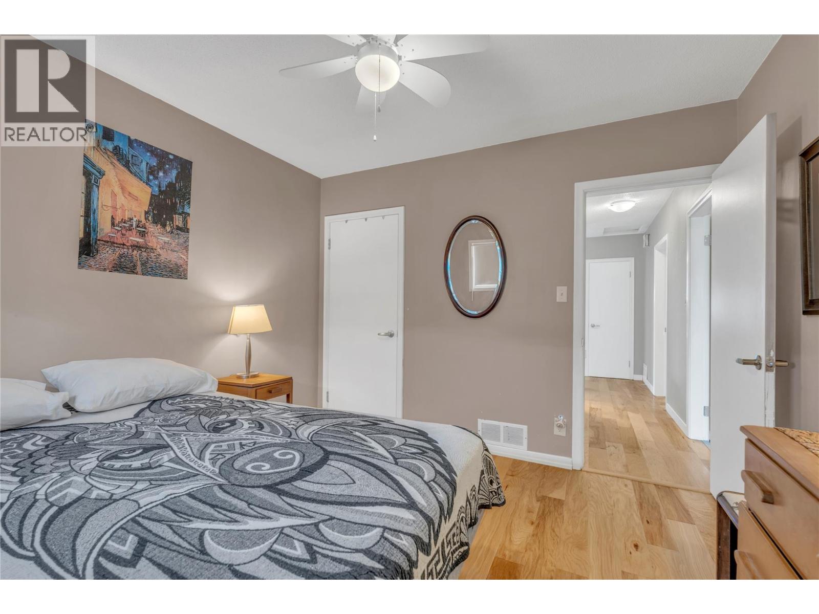 707 Ross Avenue, Penticton, British Columbia  V2A 3A5 - Photo 11 - 10396304