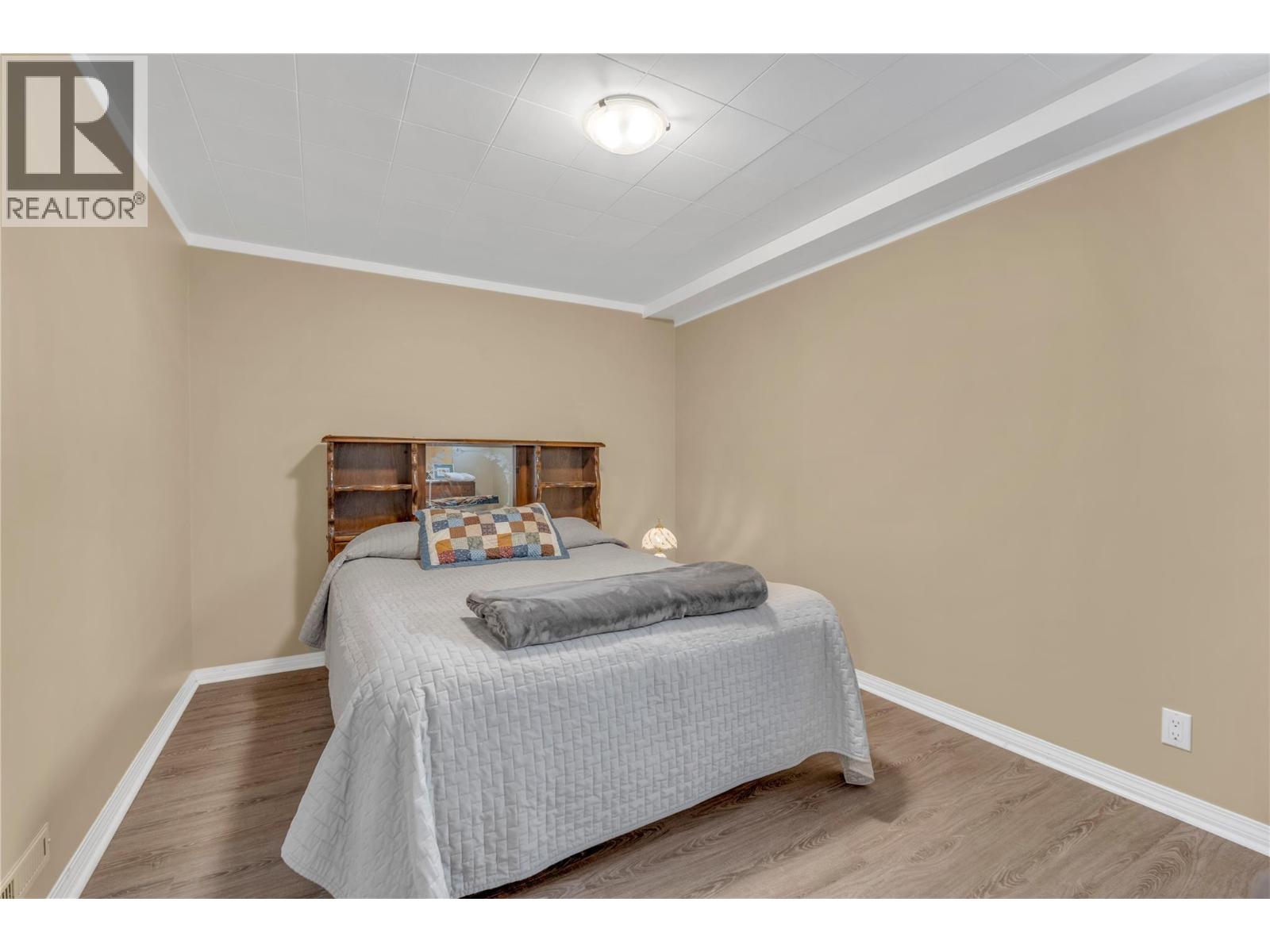 707 Ross Avenue, Penticton, British Columbia  V2A 3A5 - Photo 17 - 10396304