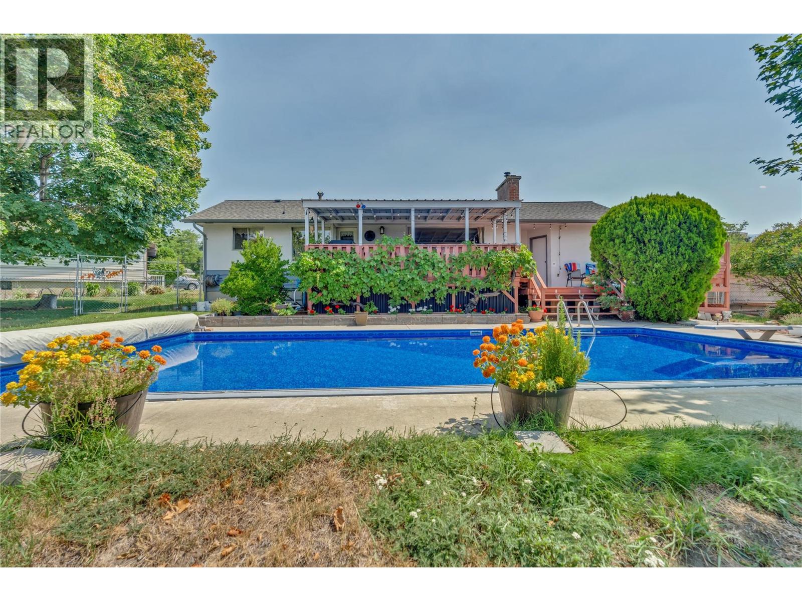 707 Ross Avenue, Penticton, British Columbia  V2A 3A5 - Photo 24 - 10396304
