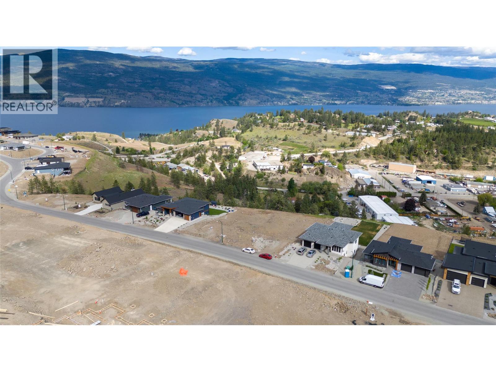 17555 Sanborn Street, Summerland, British Columbia  V0H 1Z6 - Photo 1 - 10395171