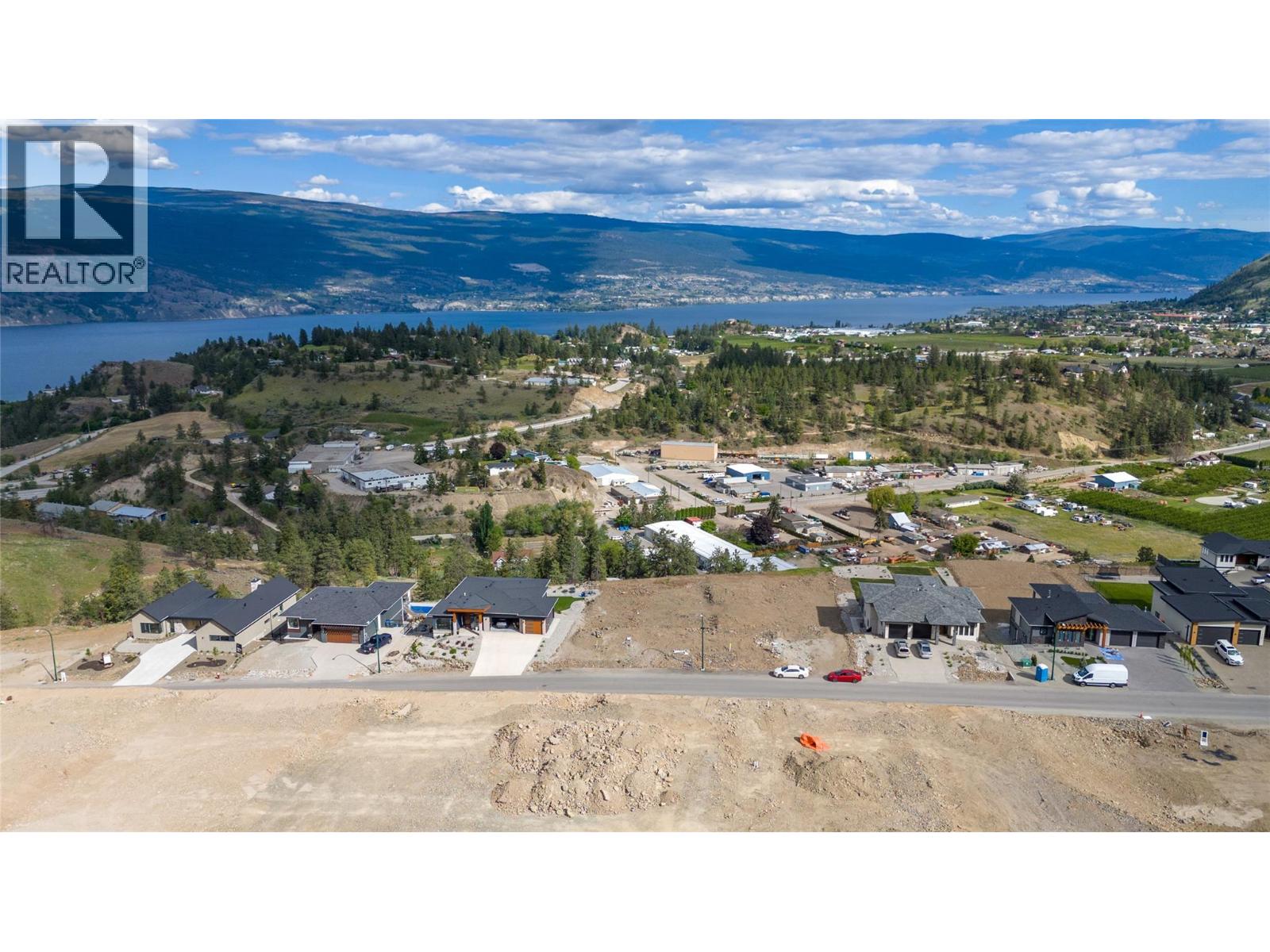 17555 Sanborn Street, Summerland, British Columbia  V0H 1Z6 - Photo 4 - 10395171
