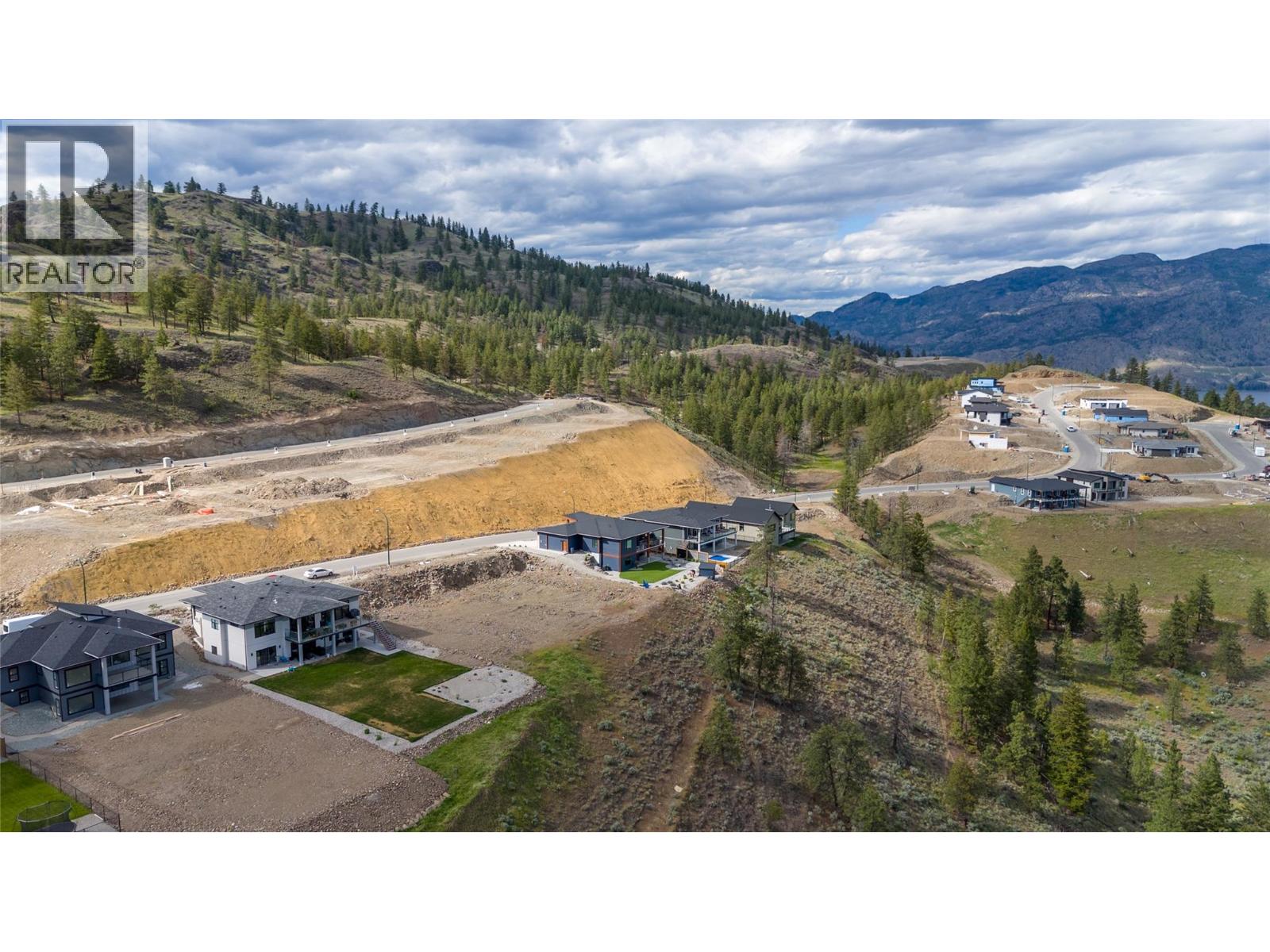 17555 Sanborn Street, Summerland, British Columbia  V0H 1Z6 - Photo 5 - 10395171