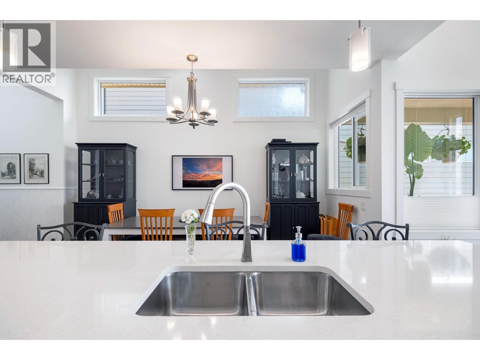 1458 Summer Crescent, Kelowna, British Columbia  V1P 1T8 - Photo 10 - 10395969