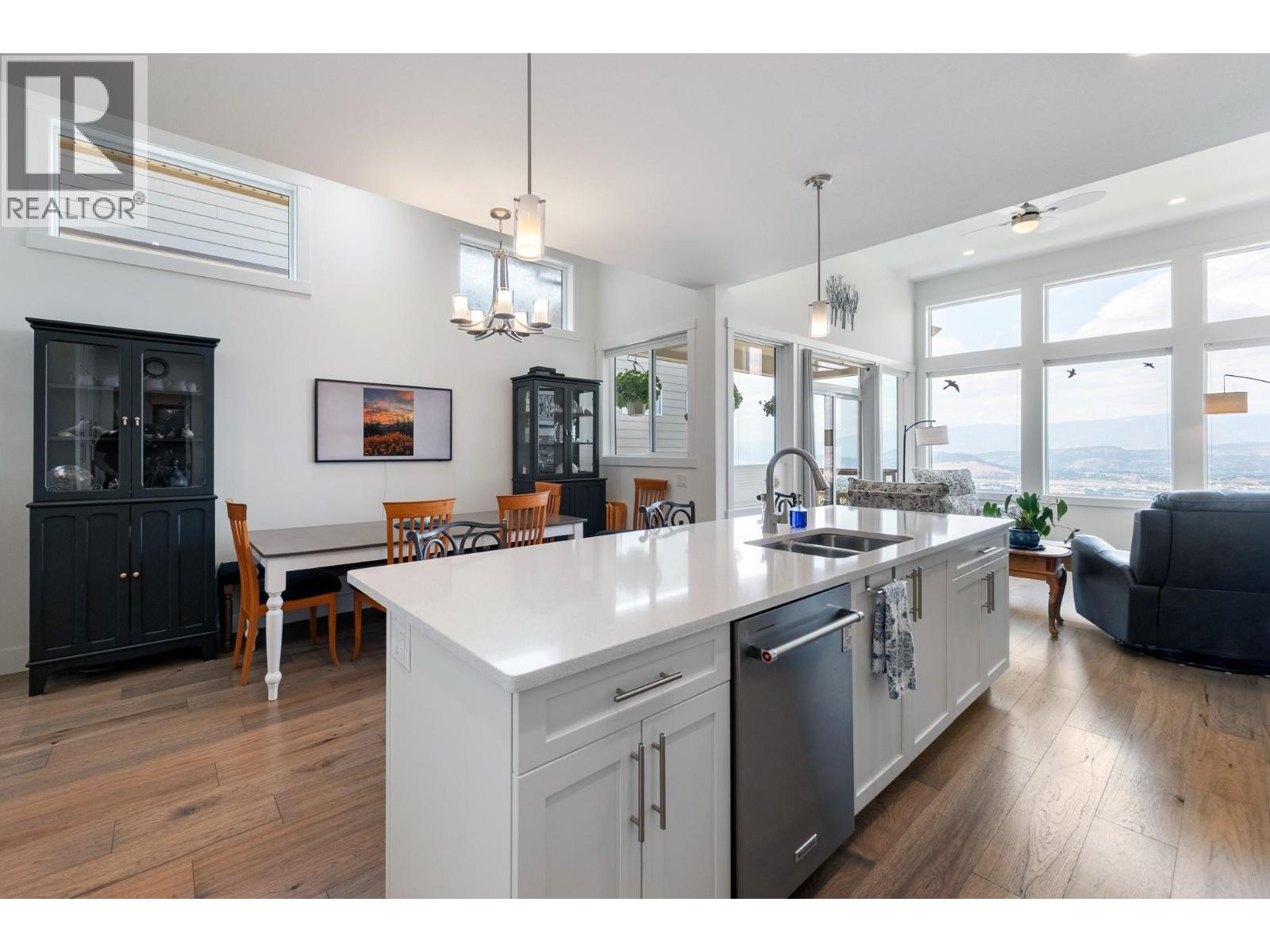 1458 Summer Crescent, Kelowna, British Columbia  V1P 1T8 - Photo 8 - 10395969