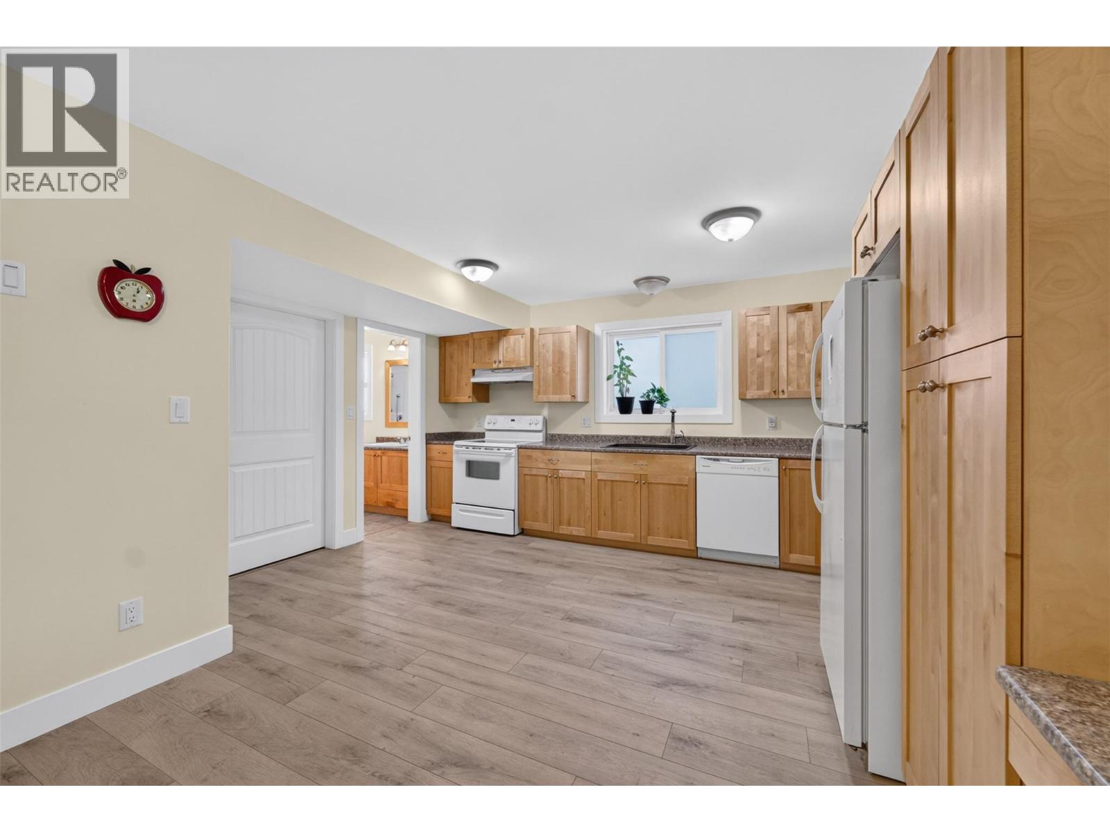 2991 7 Avenue Ne, Salmon Arm, British Columbia  V1E 2S7 - Photo 28 - 10396397