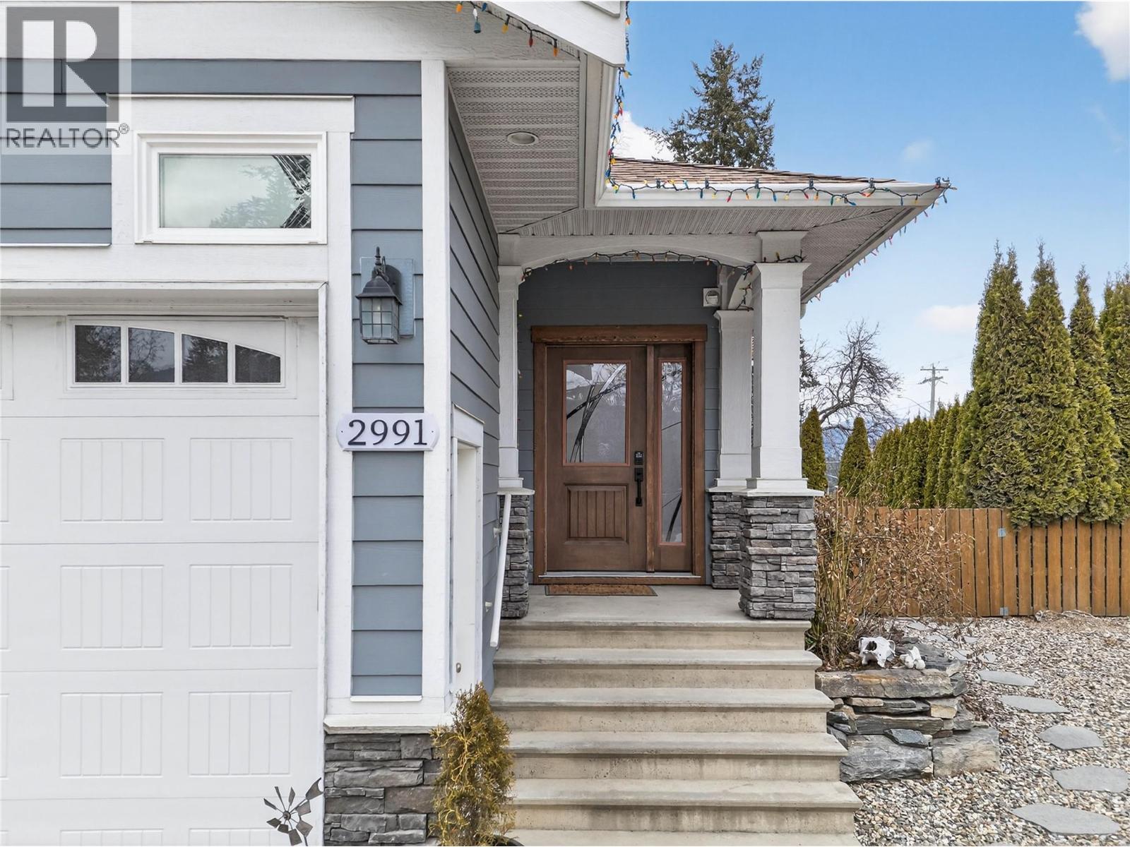 2991 7 Avenue Ne, Salmon Arm, British Columbia  V1E 2S7 - Photo 3 - 10396397