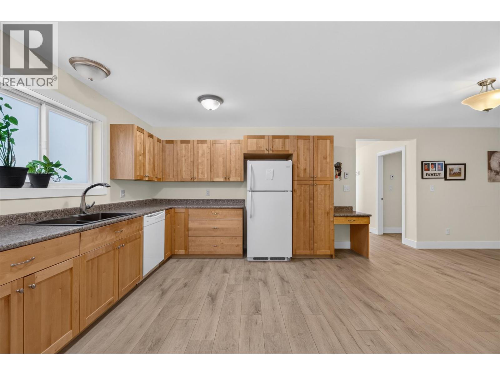2991 7 Avenue Ne, Salmon Arm, British Columbia  V1E 2S7 - Photo 31 - 10396397