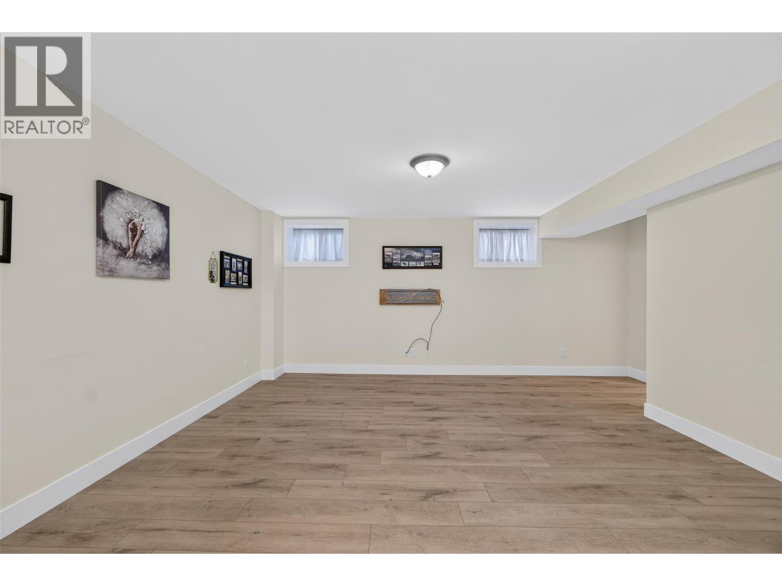 2991 7 Avenue Ne, Salmon Arm, British Columbia  V1E 2S7 - Photo 36 - 10396397