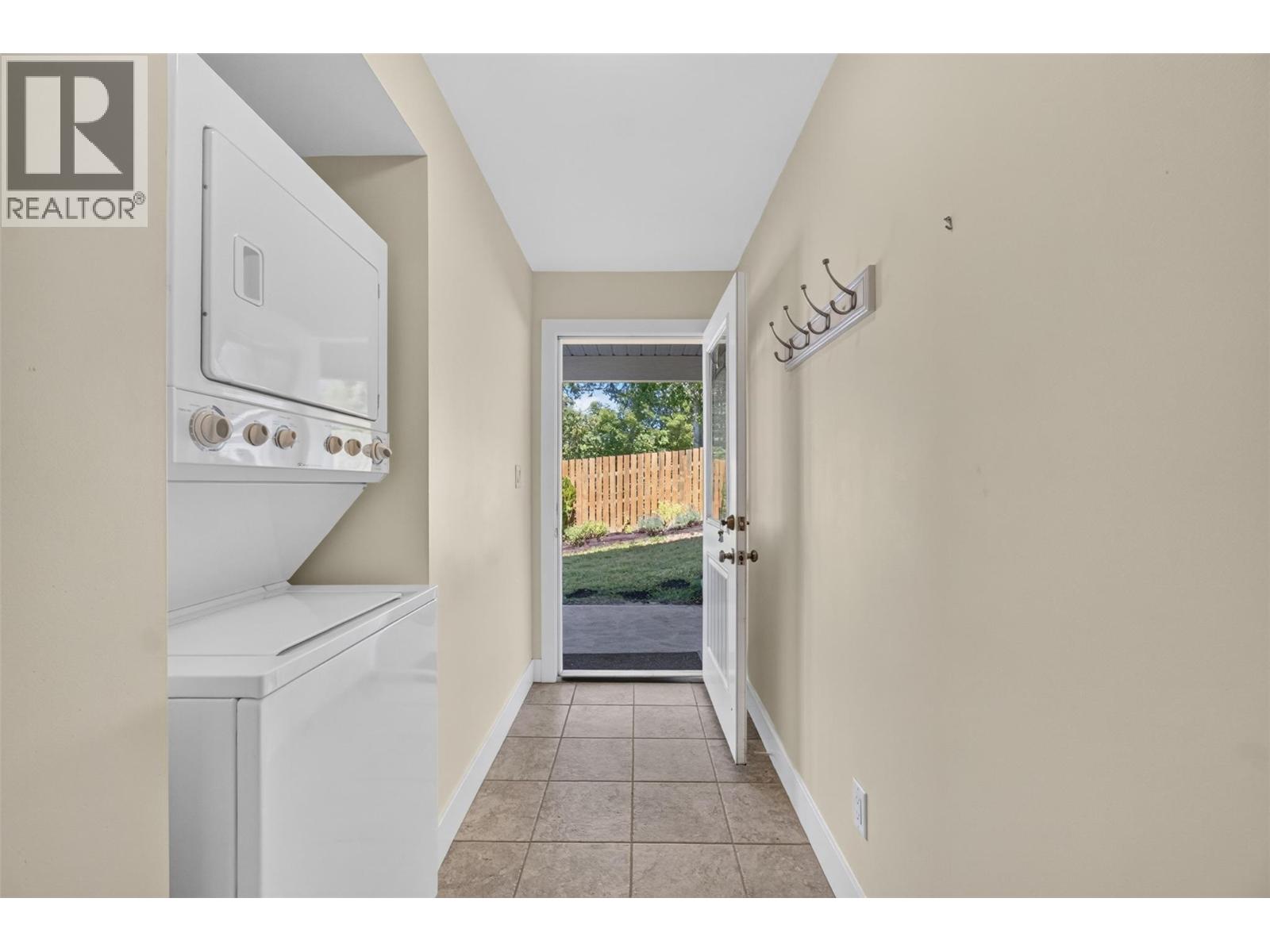 2991 7 Avenue Ne, Salmon Arm, British Columbia  V1E 2S7 - Photo 44 - 10396397