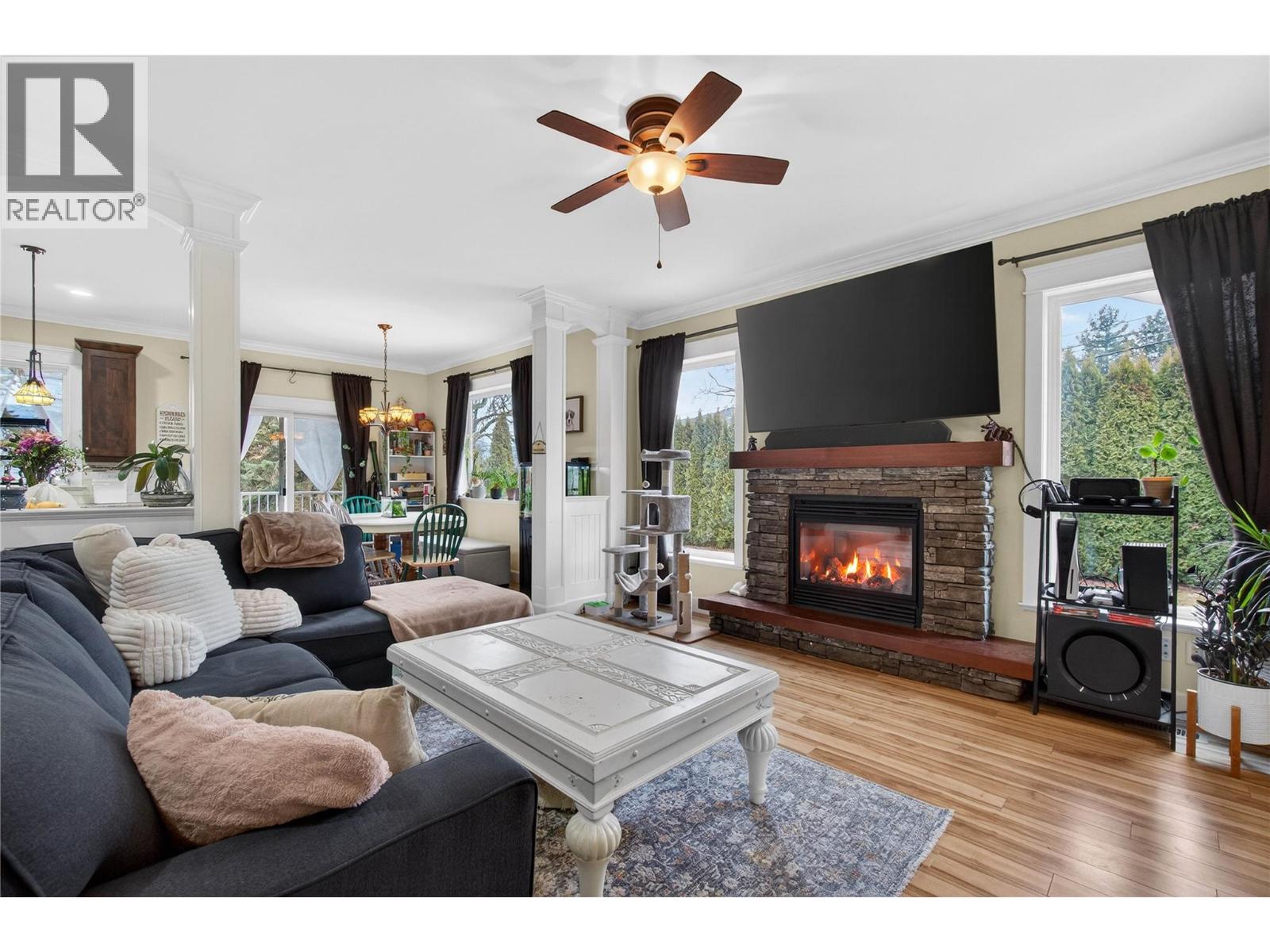 2991 7 Avenue Ne, Salmon Arm, British Columbia  V1E 2S7 - Photo 6 - 10396397