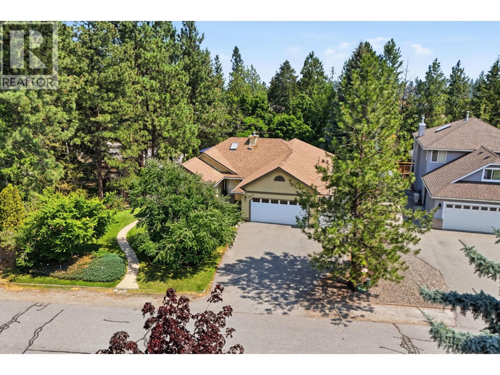 1977 Covington Crescent, West Kelowna, British Columbia  V1Z 3M2 - Photo 3 - 10396369