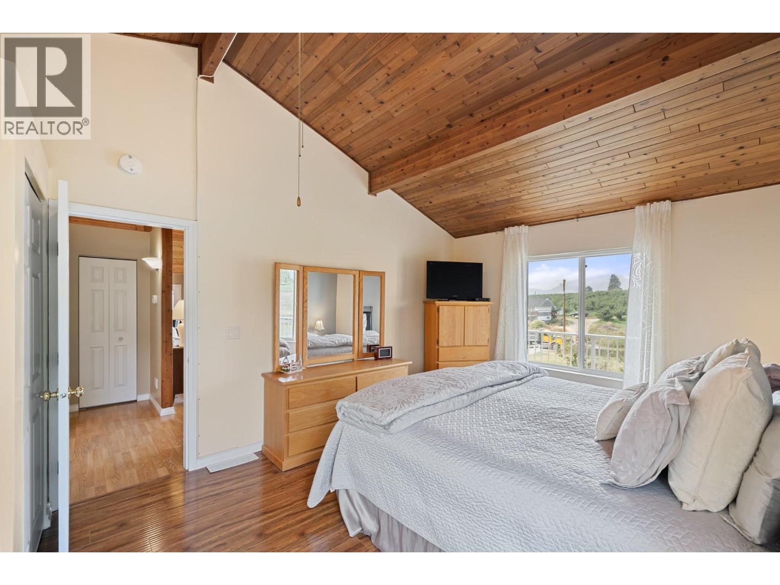 535 Curtis Road, Kelowna, British Columbia  V1V 2G6 - Photo 35 - 10396302
