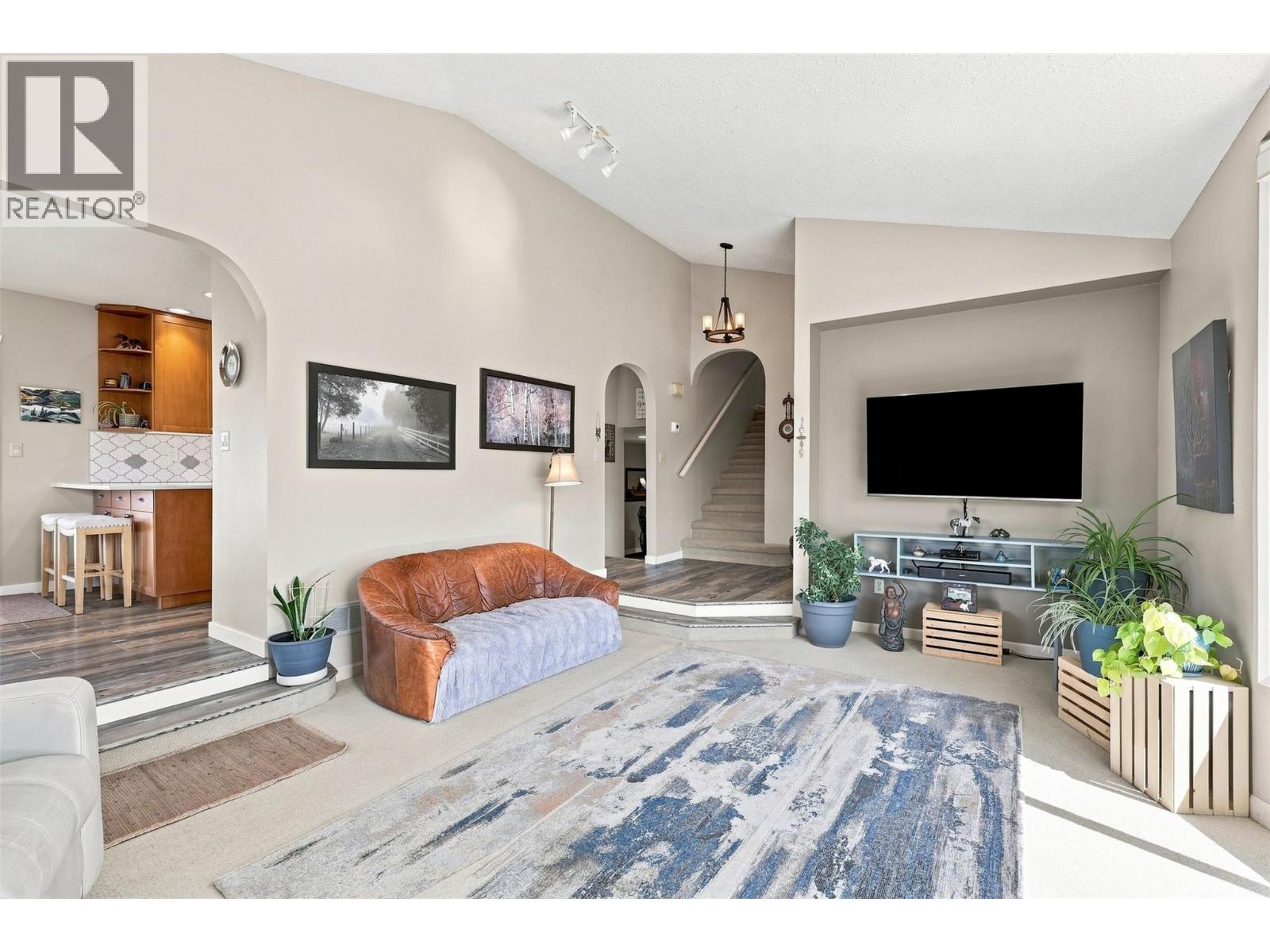 8060 Barnhartvale Road, Kamloops, British Columbia  V2C 6V9 - Photo 11 - 10396191