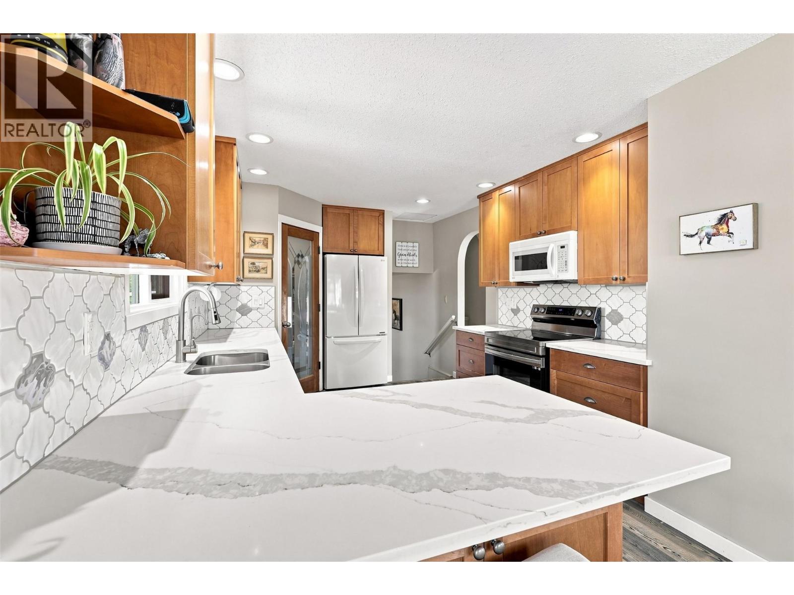 8060 Barnhartvale Road, Kamloops, British Columbia  V2C 6V9 - Photo 15 - 10396191