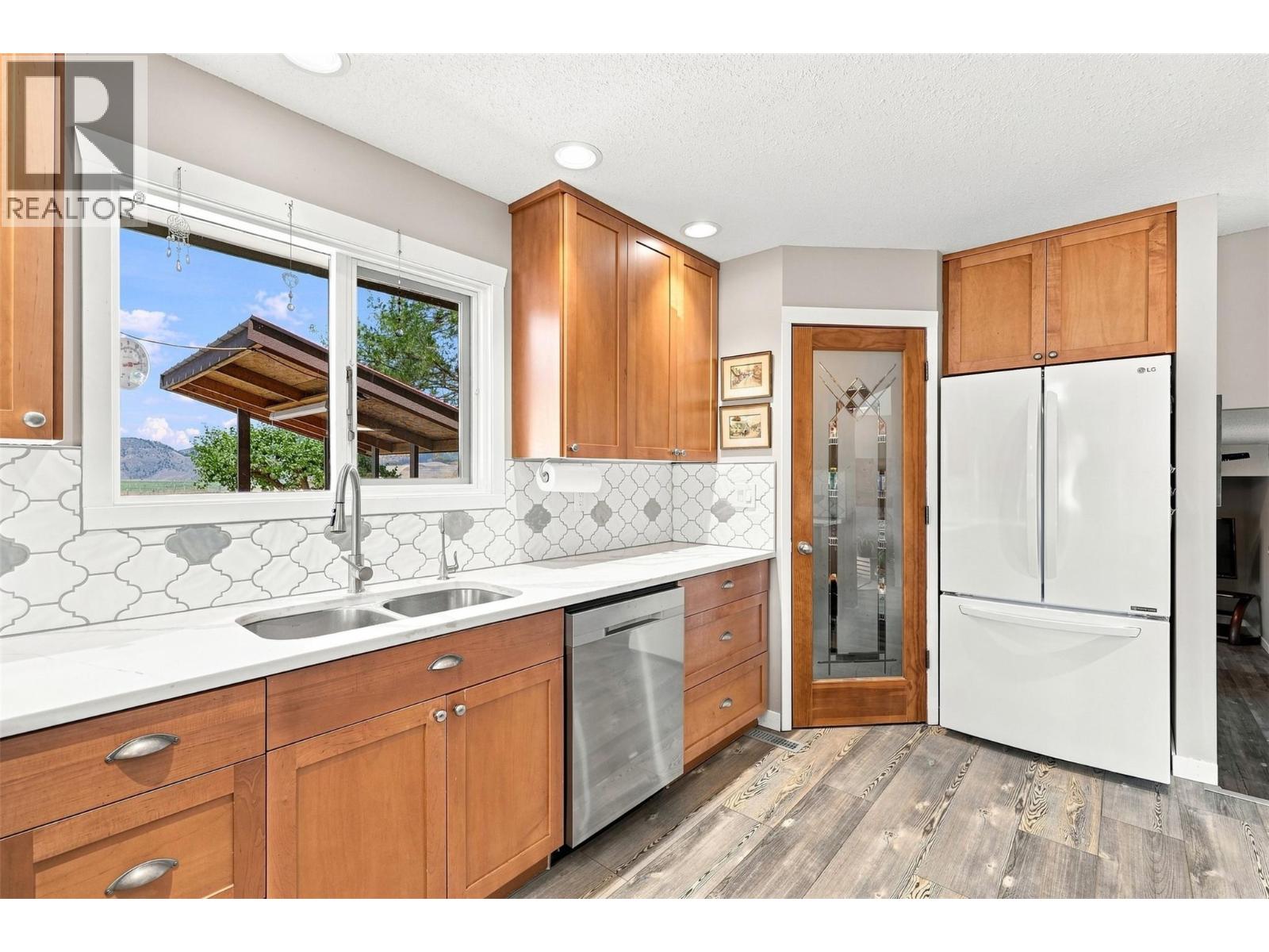 8060 Barnhartvale Road, Kamloops, British Columbia  V2C 6V9 - Photo 16 - 10396191