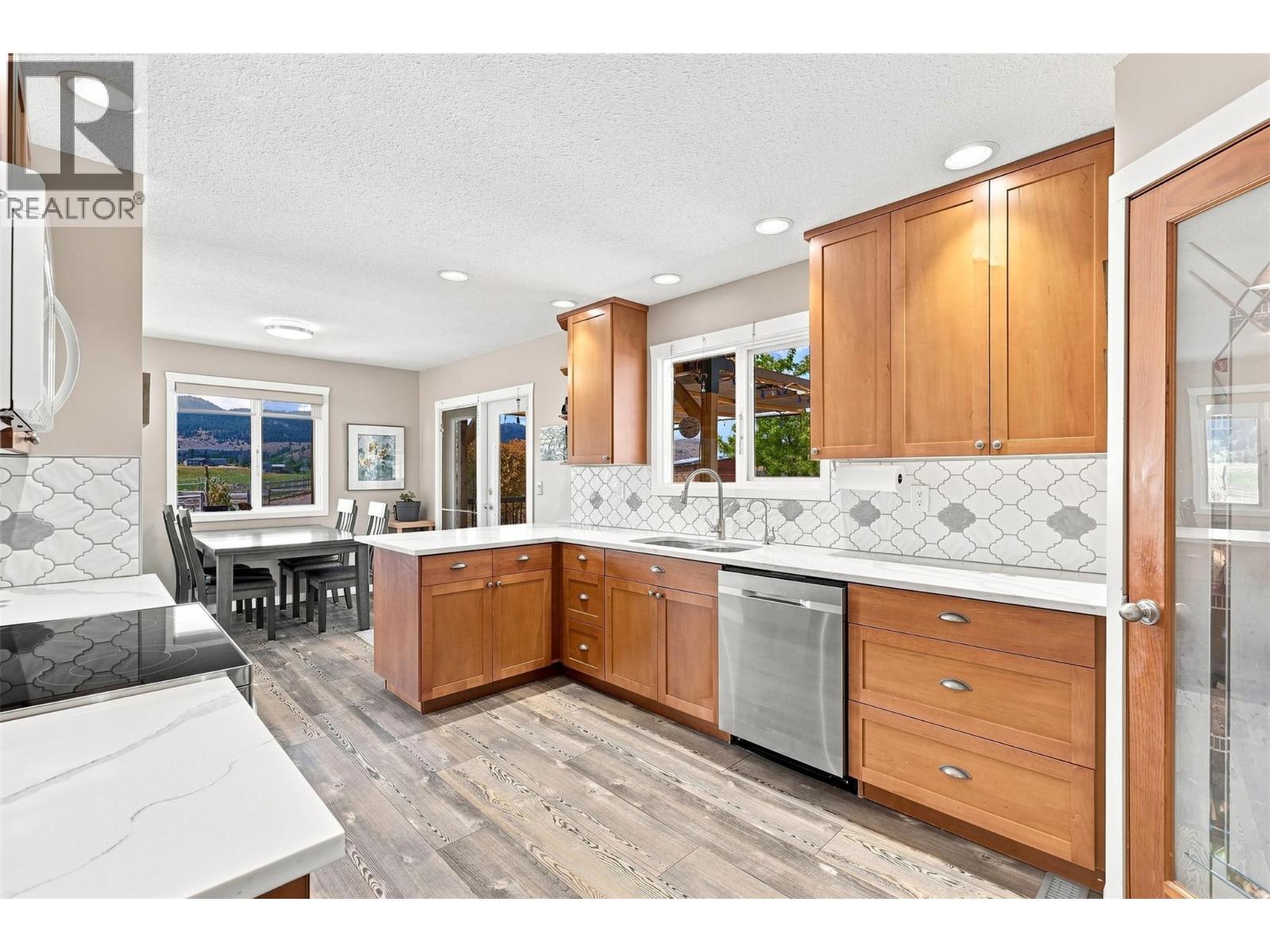 8060 Barnhartvale Road, Kamloops, British Columbia  V2C 6V9 - Photo 17 - 10396191