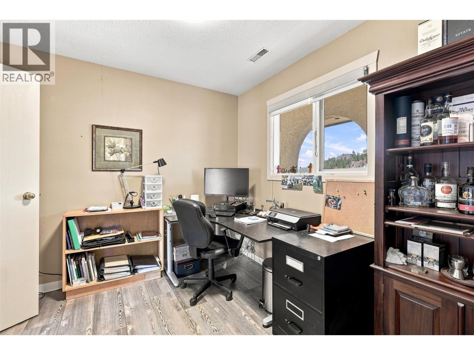 8060 Barnhartvale Road, Kamloops, British Columbia  V2C 6V9 - Photo 26 - 10396191