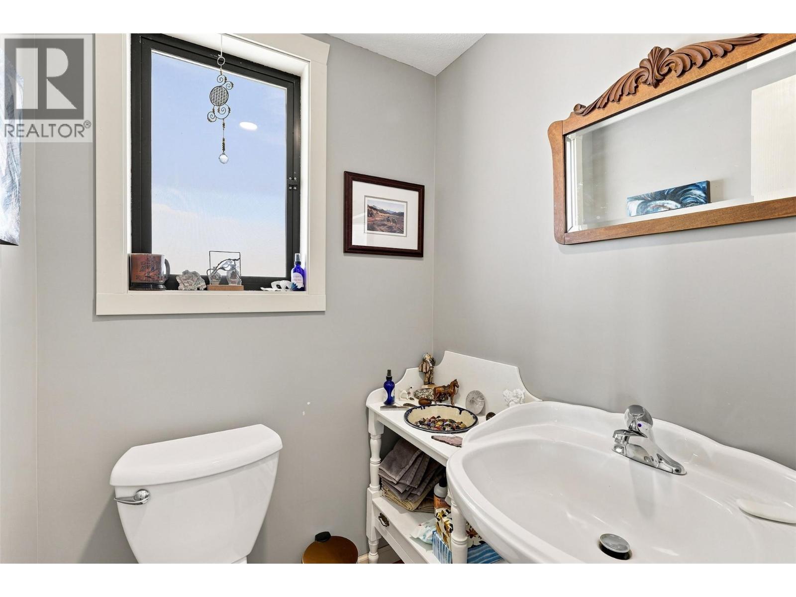 8060 Barnhartvale Road, Kamloops, British Columbia  V2C 6V9 - Photo 27 - 10396191