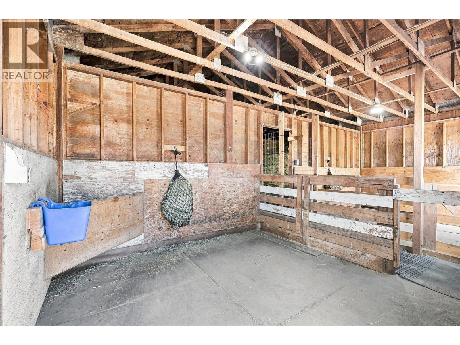 8060 Barnhartvale Road, Kamloops, British Columbia  V2C 6V9 - Photo 54 - 10396191