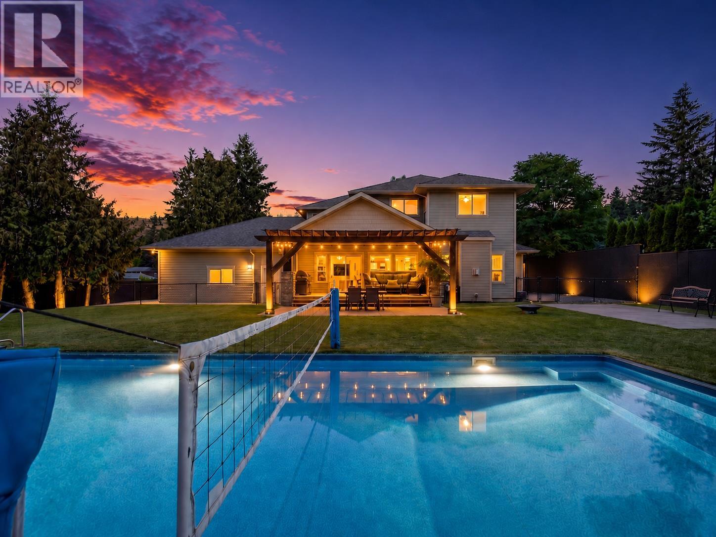 4588 Raymer Road, Kelowna, British Columbia  V1W 1H9 - Photo 1 - 10395957