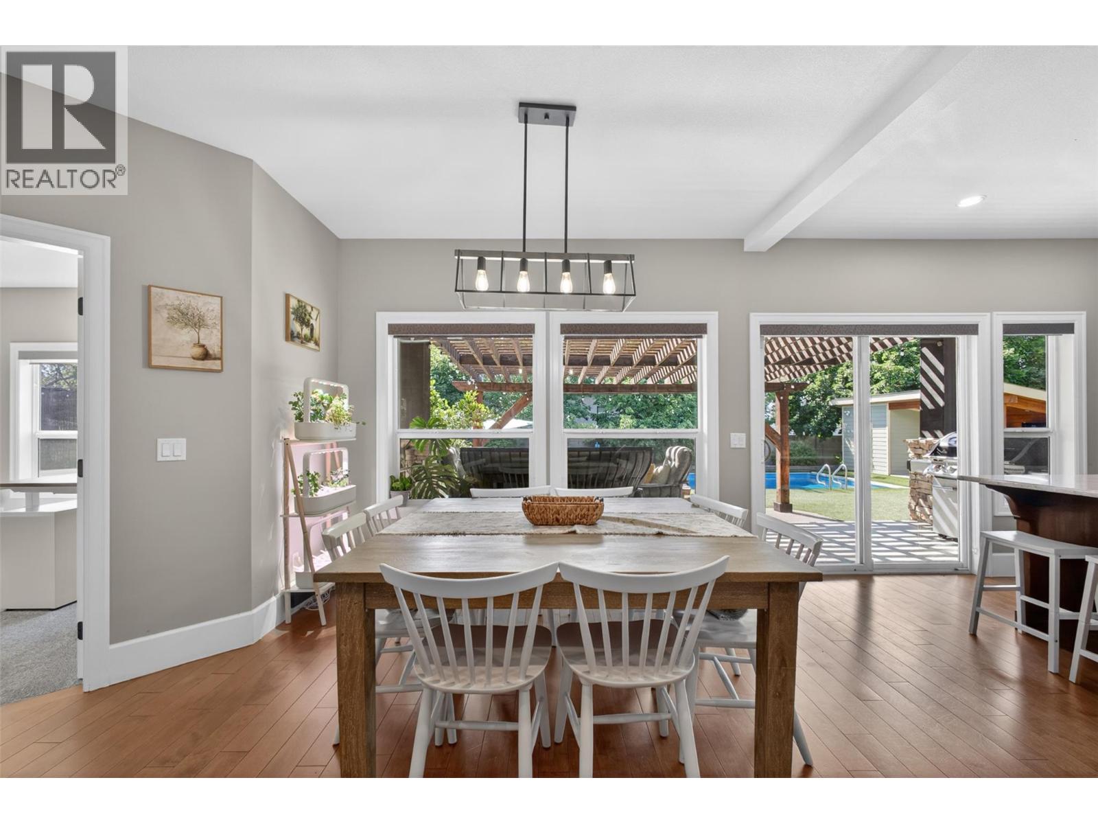 4588 Raymer Road, Kelowna, British Columbia  V1W 1H9 - Photo 11 - 10395957
