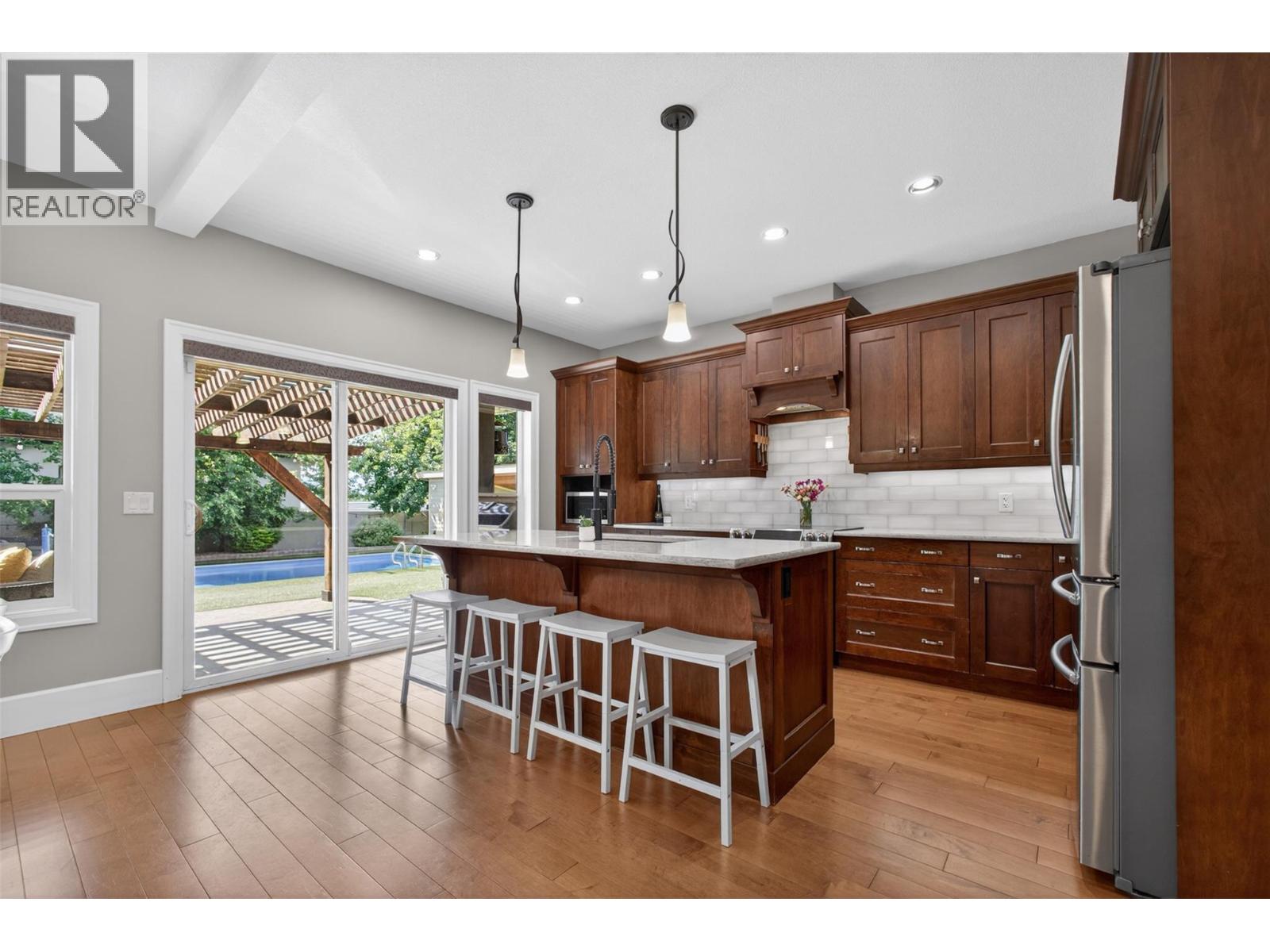 4588 Raymer Road, Kelowna, British Columbia  V1W 1H9 - Photo 13 - 10395957