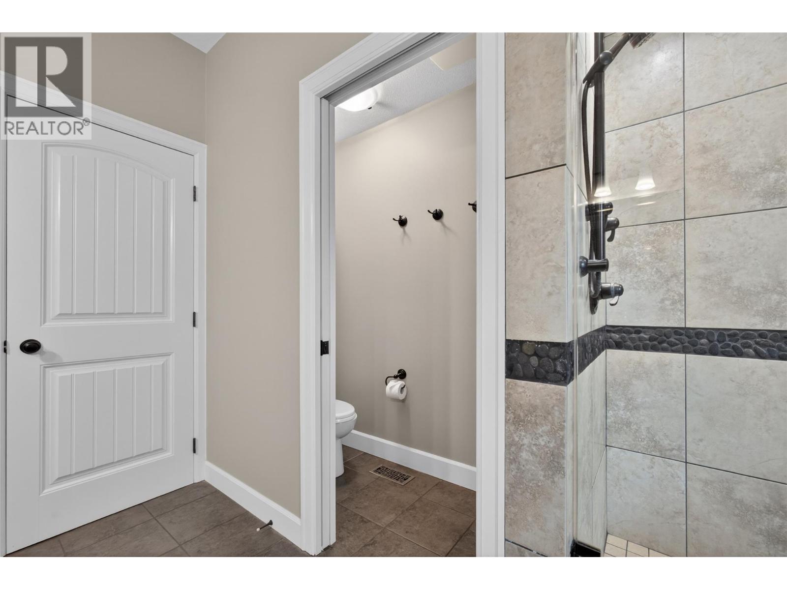 4588 Raymer Road, Kelowna, British Columbia  V1W 1H9 - Photo 21 - 10395957