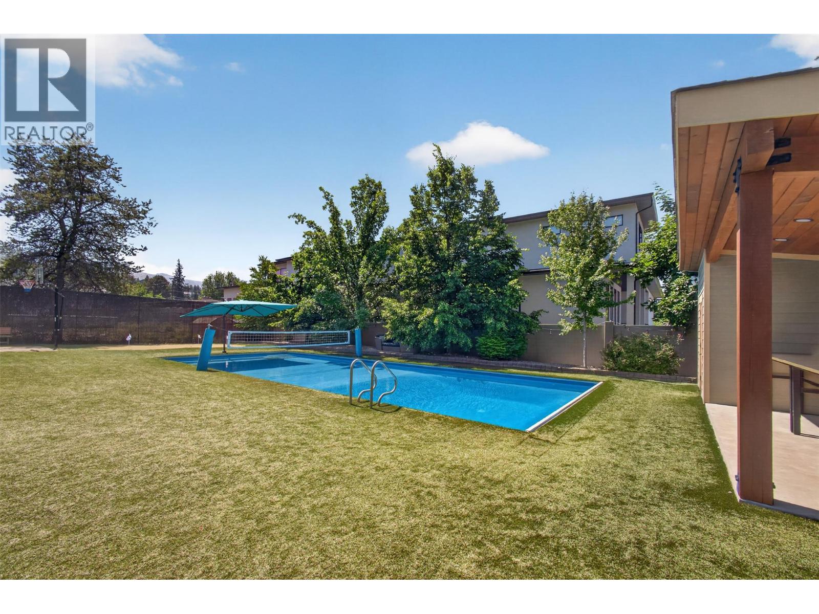4588 Raymer Road, Kelowna, British Columbia  V1W 1H9 - Photo 30 - 10395957