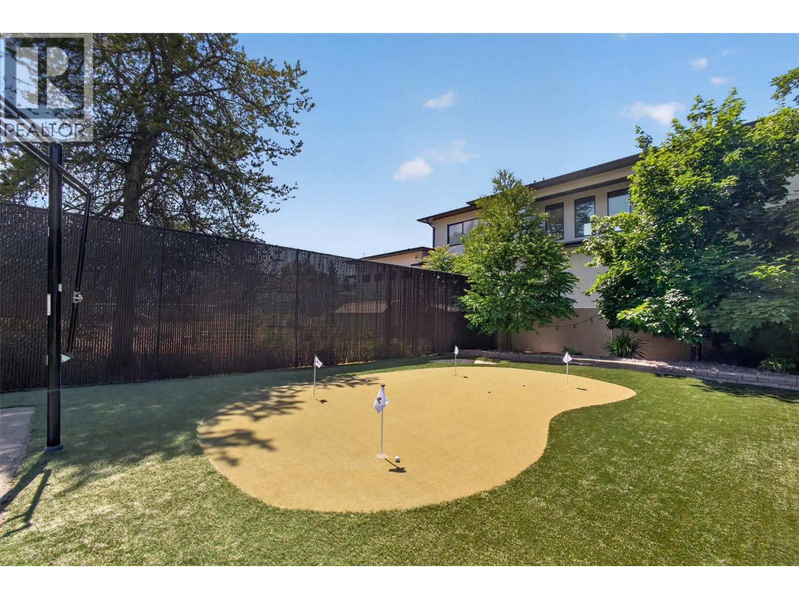 4588 Raymer Road, Kelowna, British Columbia  V1W 1H9 - Photo 35 - 10395957