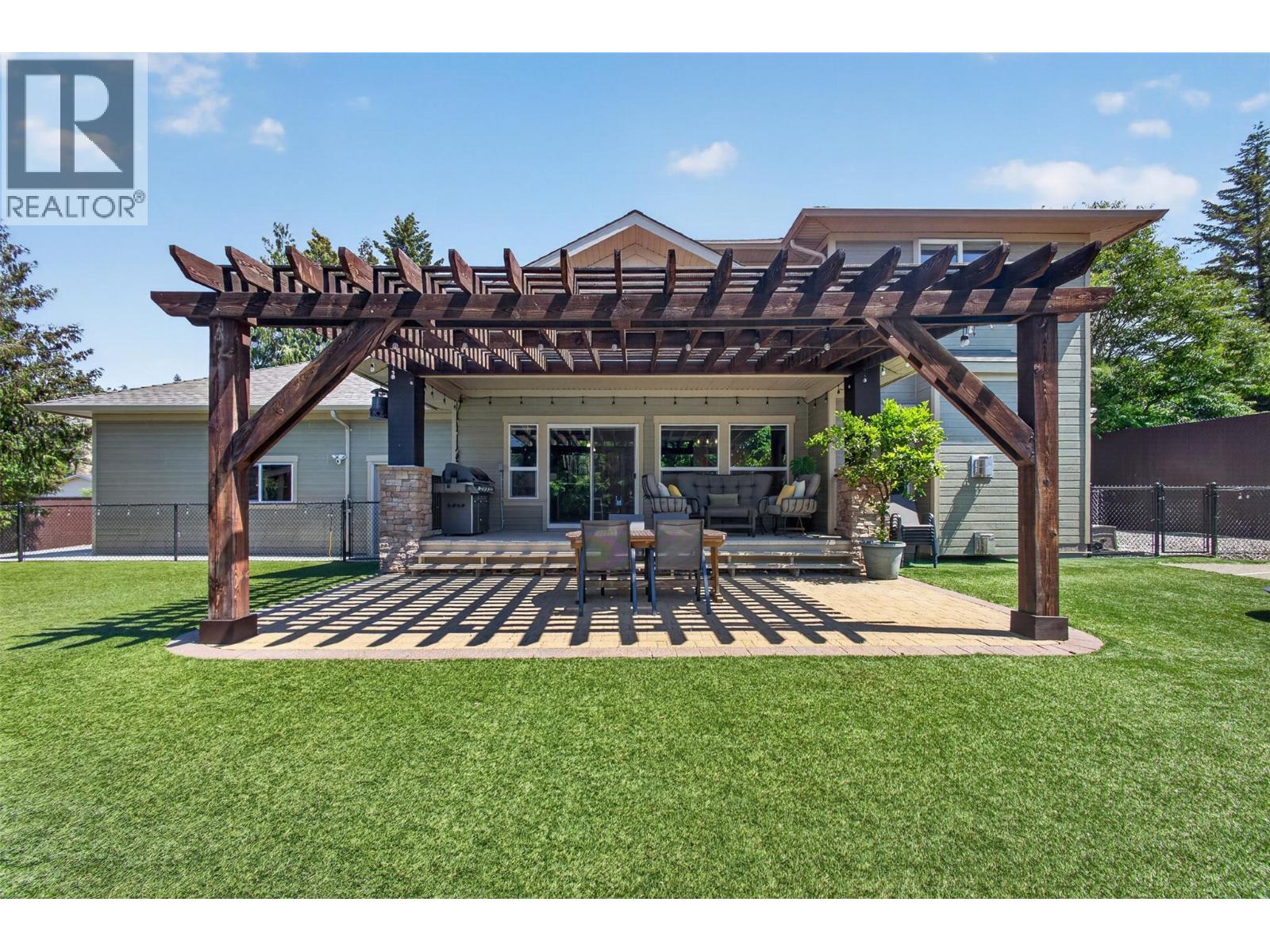 4588 Raymer Road, Kelowna, British Columbia  V1W 1H9 - Photo 45 - 10395957