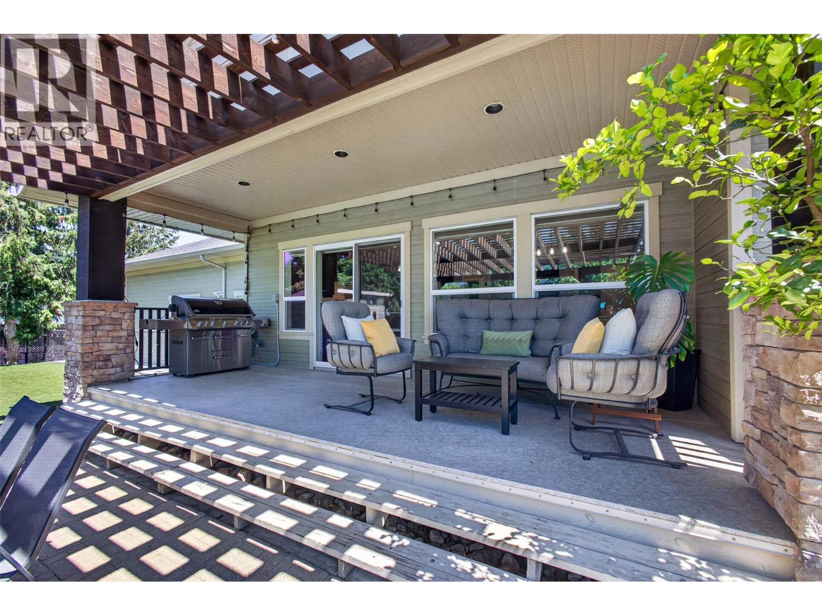 4588 Raymer Road, Kelowna, British Columbia  V1W 1H9 - Photo 46 - 10395957