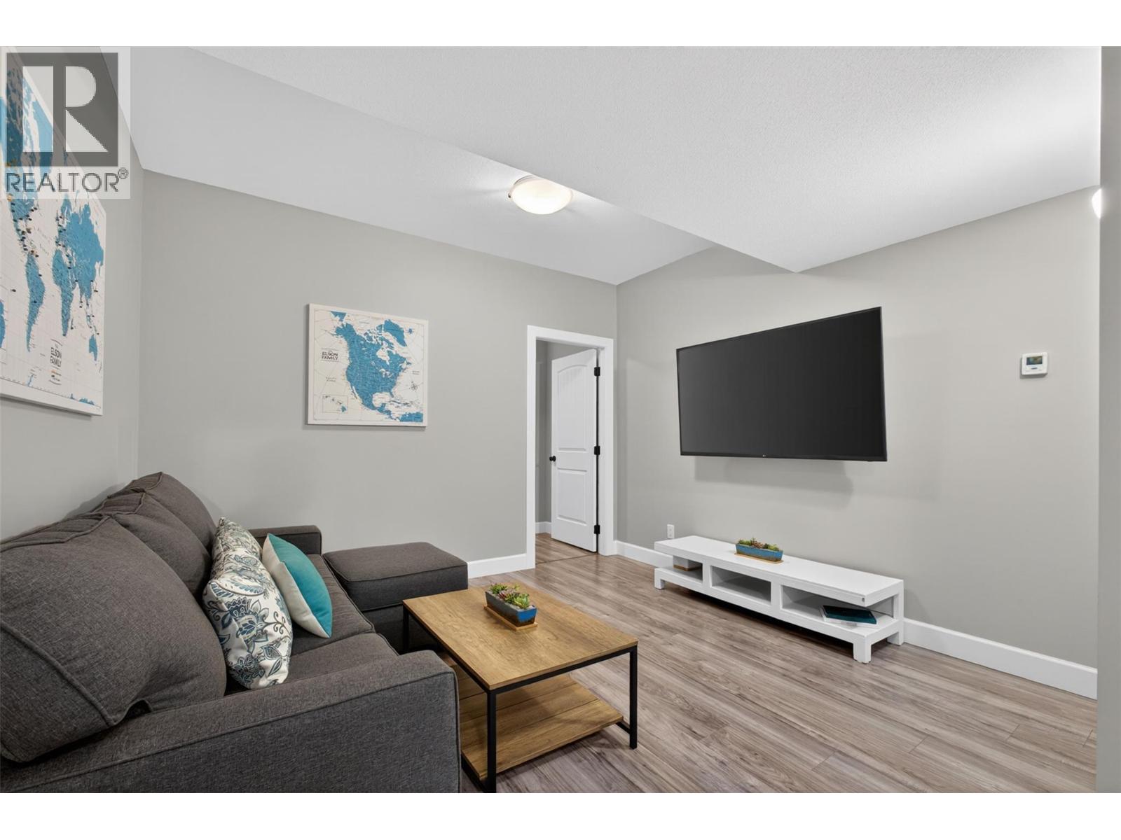 4588 Raymer Road, Kelowna, British Columbia  V1W 1H9 - Photo 54 - 10395957