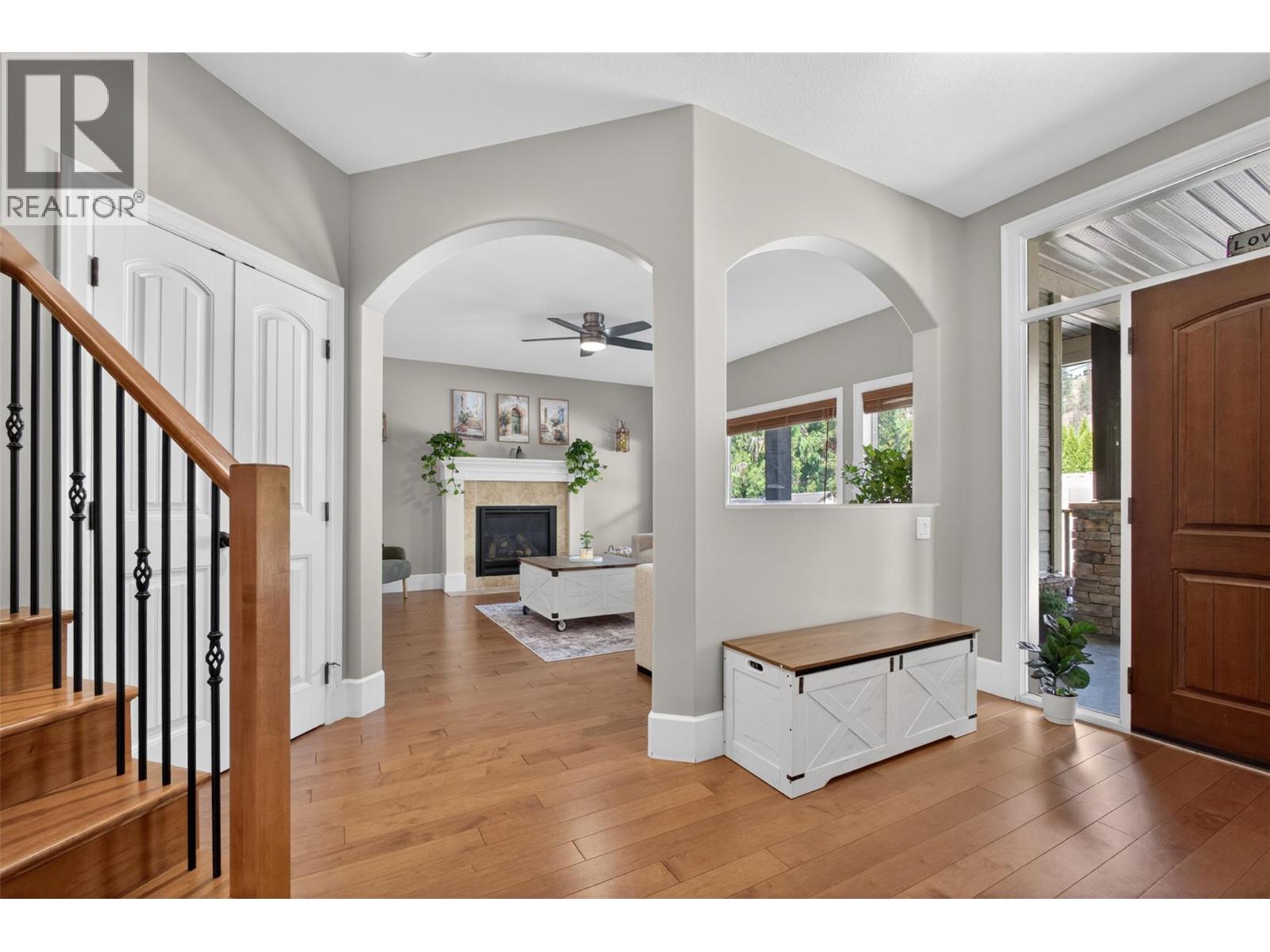4588 Raymer Road, Kelowna, British Columbia  V1W 1H9 - Photo 6 - 10395957