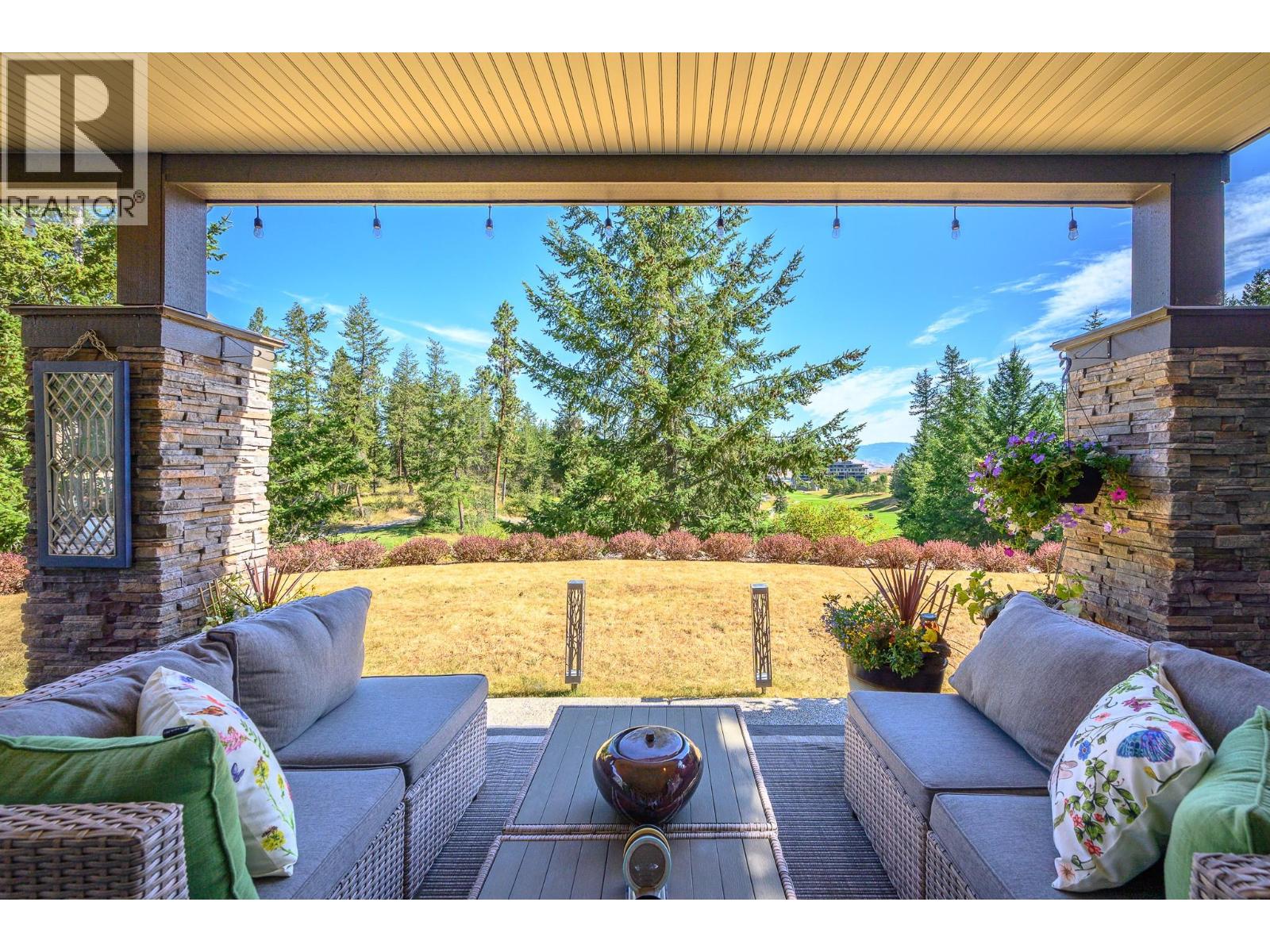 333 Longspoon Drive Unit# 19, Vernon, British Columbia  V1H 2L1 - Photo 2 - 10395773