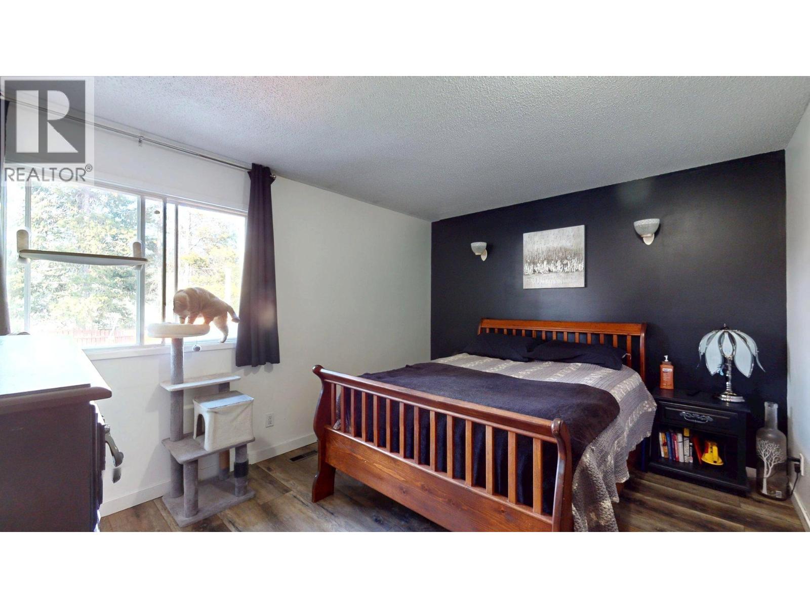 2405 Arbutus Street, Elkford, British Columbia  V0B 1H0 - Photo 21 - 10396382