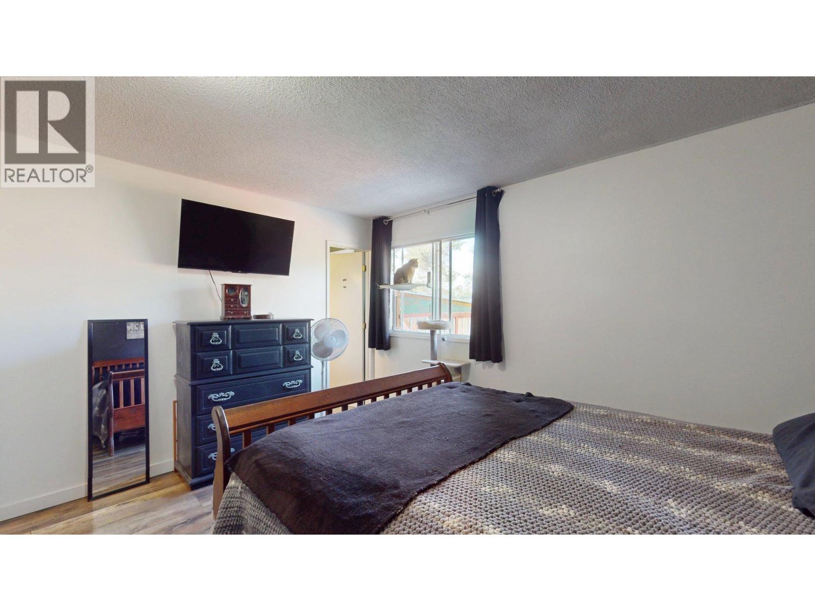 2405 Arbutus Street, Elkford, British Columbia  V0B 1H0 - Photo 22 - 10396382