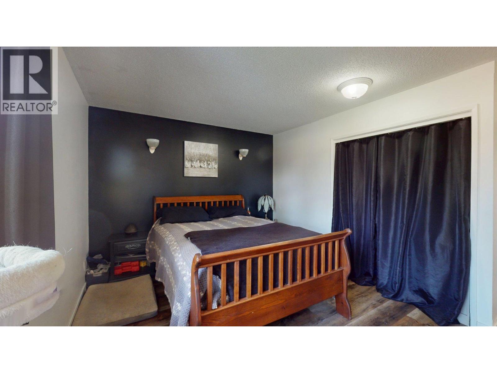 2405 Arbutus Street, Elkford, British Columbia  V0B 1H0 - Photo 24 - 10396382