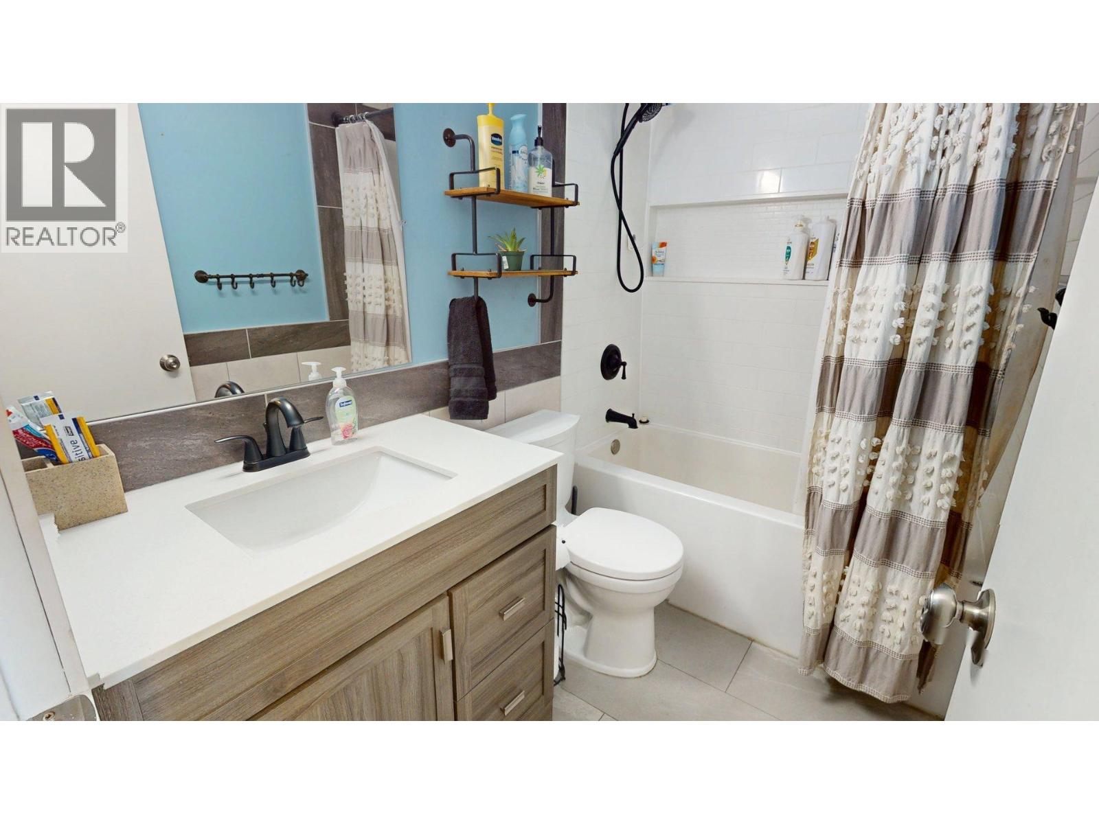 2405 Arbutus Street, Elkford, British Columbia  V0B 1H0 - Photo 26 - 10396382
