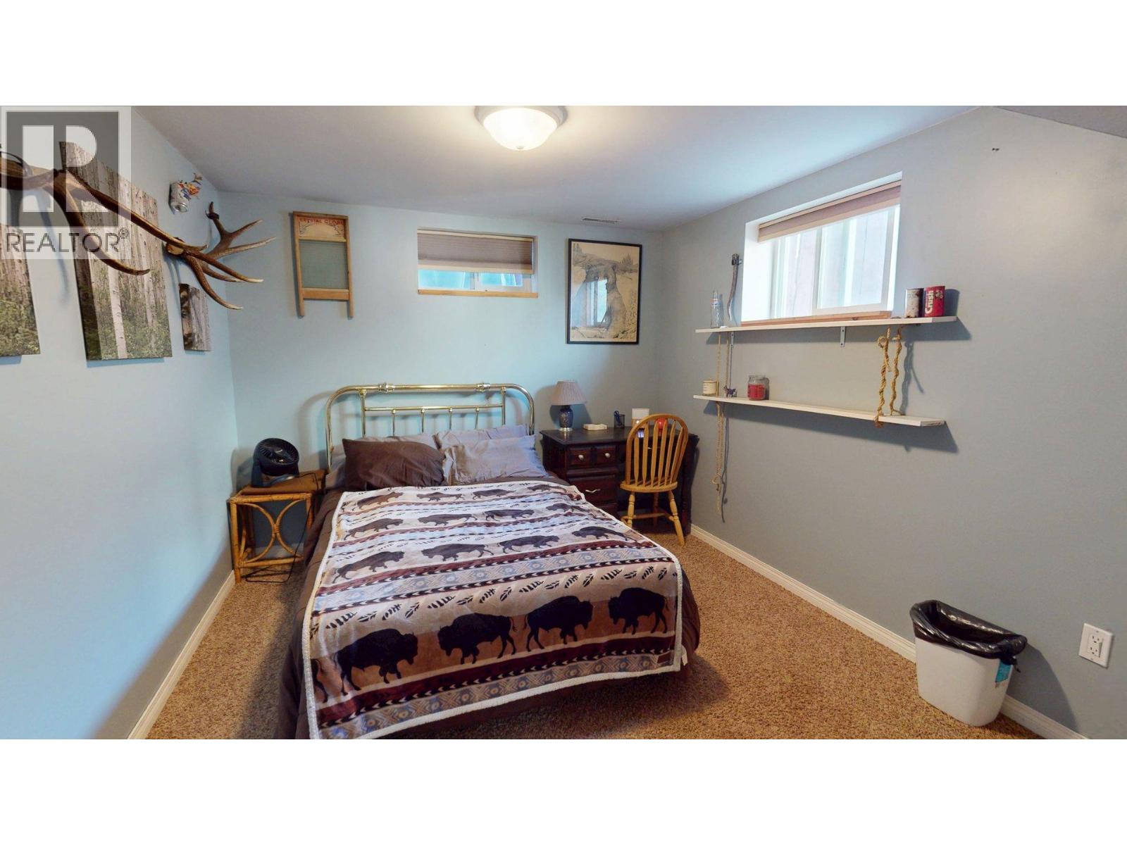 2405 Arbutus Street, Elkford, British Columbia  V0B 1H0 - Photo 32 - 10396382