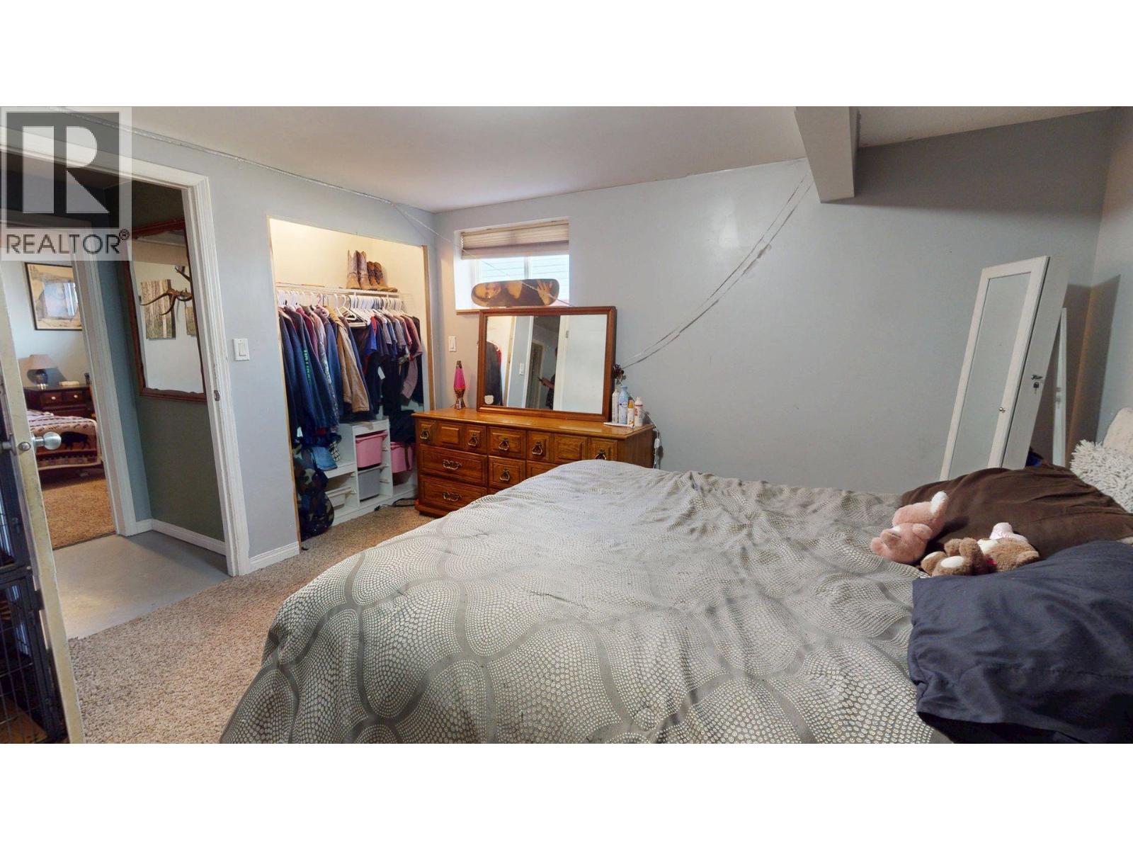 2405 Arbutus Street, Elkford, British Columbia  V0B 1H0 - Photo 35 - 10396382