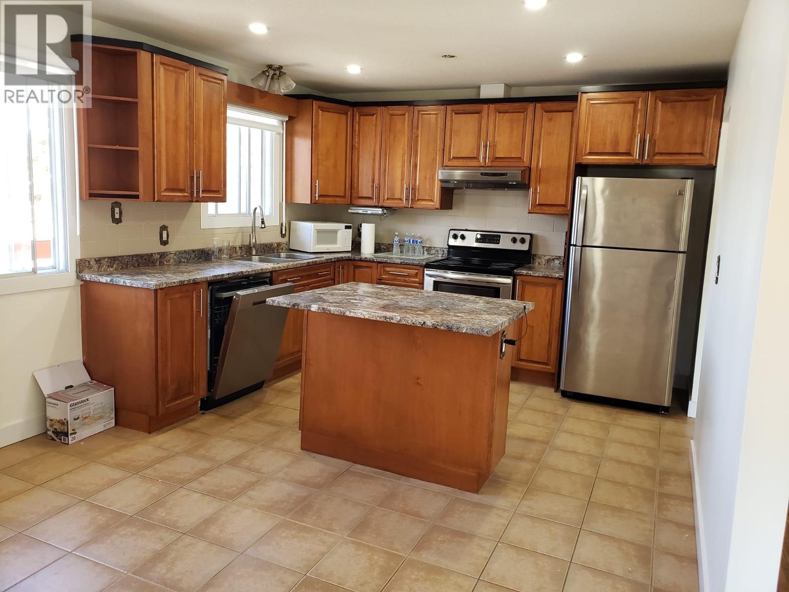 156-158 Adventure Road, Kelowna, British Columbia  V1X 1N4 - Photo 2 - 10396095