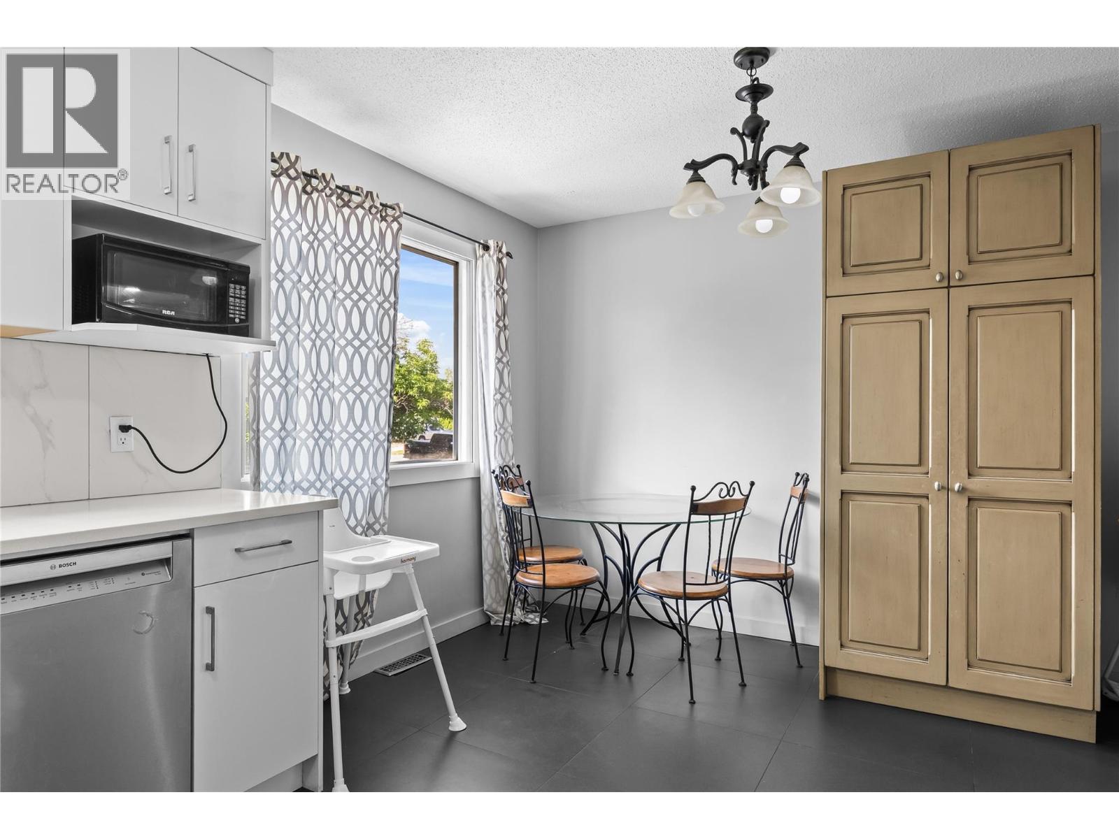 156-158 Adventure Road, Kelowna, British Columbia  V1X 1N4 - Photo 20 - 10396095