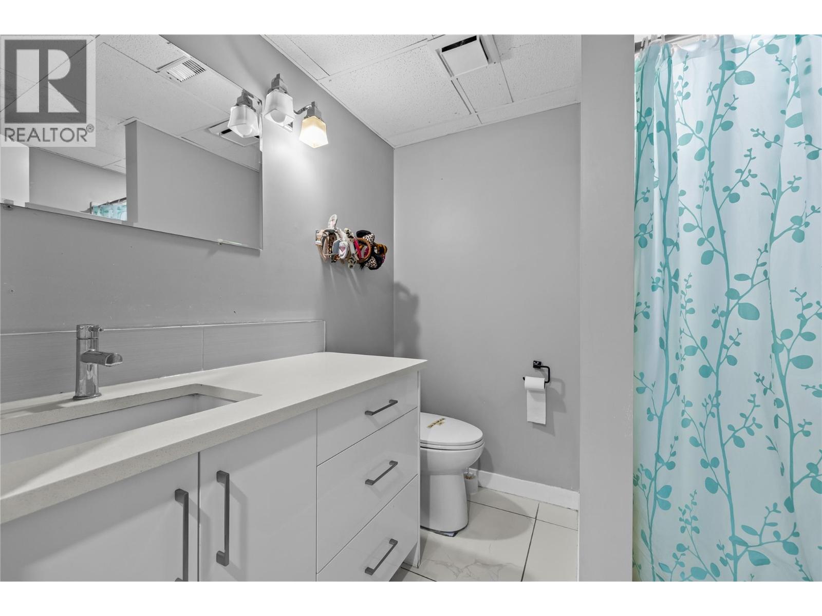 156-158 Adventure Road, Kelowna, British Columbia  V1X 1N4 - Photo 32 - 10396095