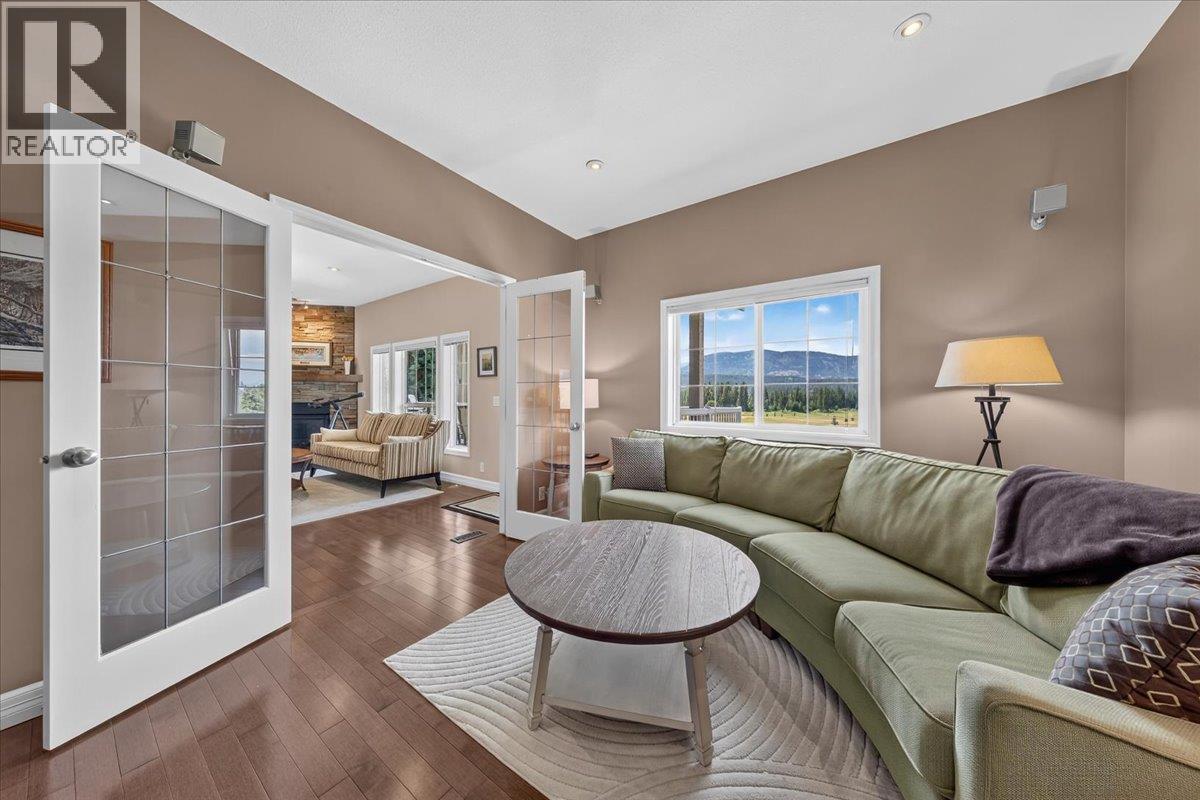 5075 Riverview Road, Fairmont Hot Springs, British Columbia  V0B 1L1 - Photo 11 - 10396328