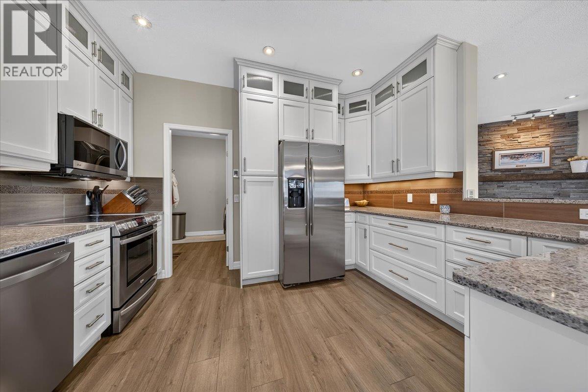 5075 Riverview Road, Fairmont Hot Springs, British Columbia  V0B 1L1 - Photo 14 - 10396328