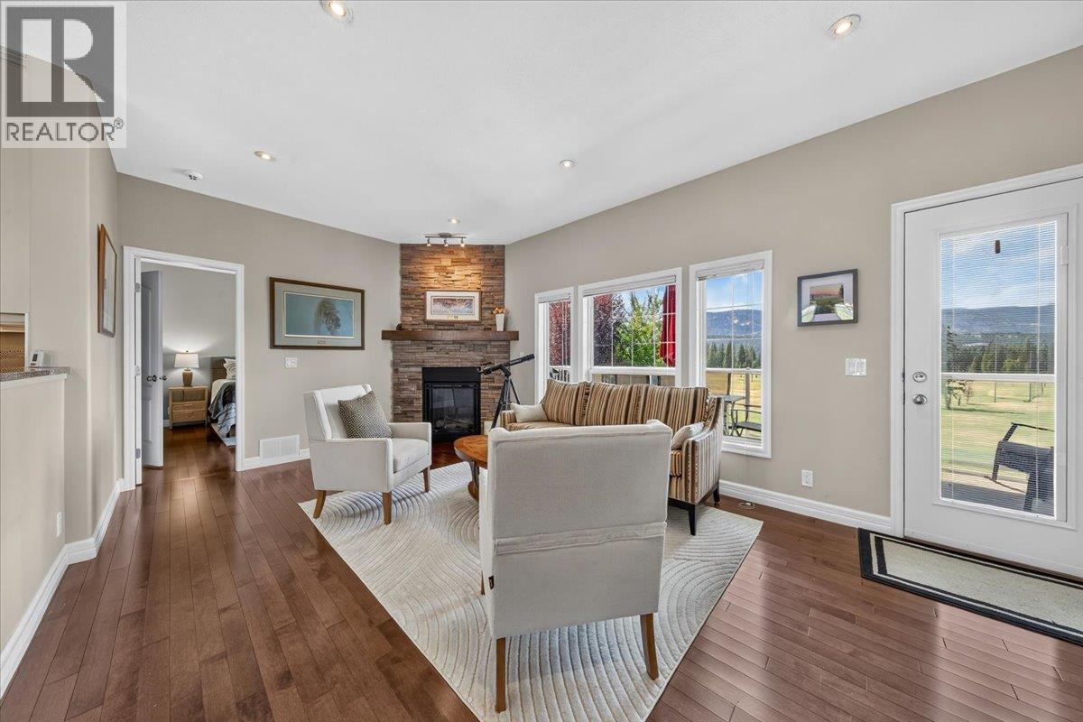5075 Riverview Road, Fairmont Hot Springs, British Columbia  V0B 1L1 - Photo 8 - 10396328