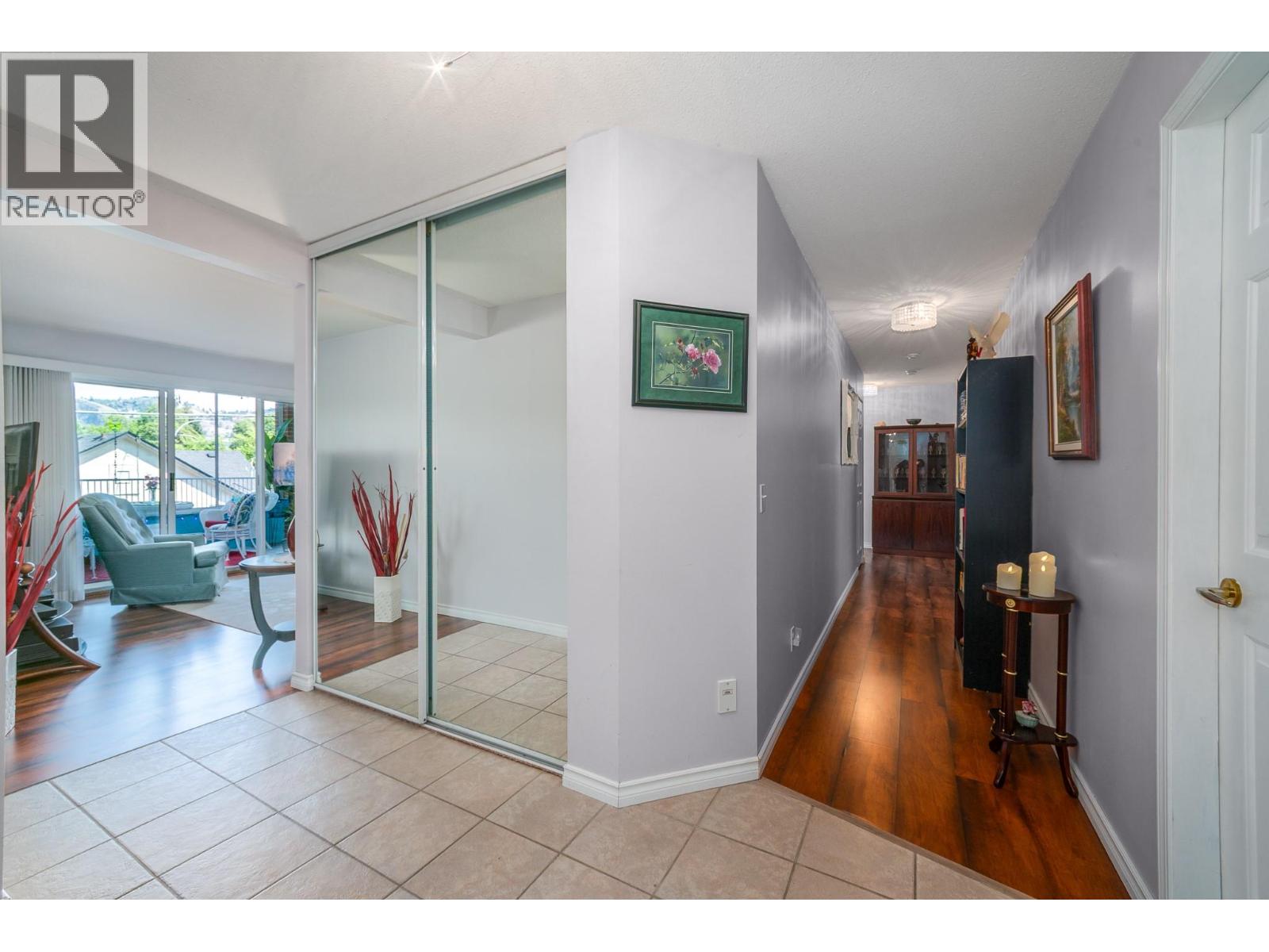 878 Bernard Avenue Unit# 103, Kelowna, British Columbia  V1Y 6P5 - Photo 3 - 10396316